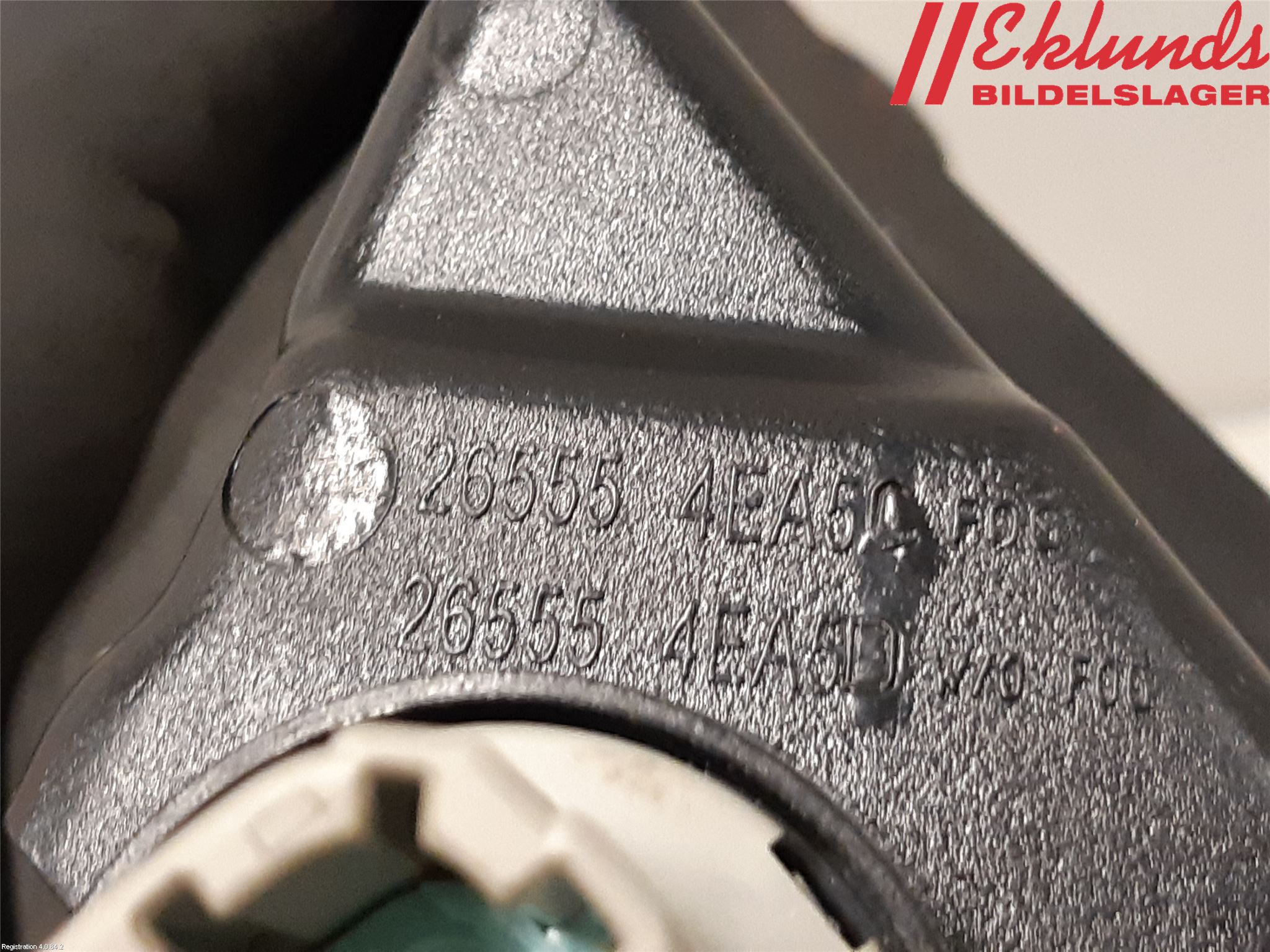 Nissan QASHQAI 14-17 Bakljus Lucka Vä