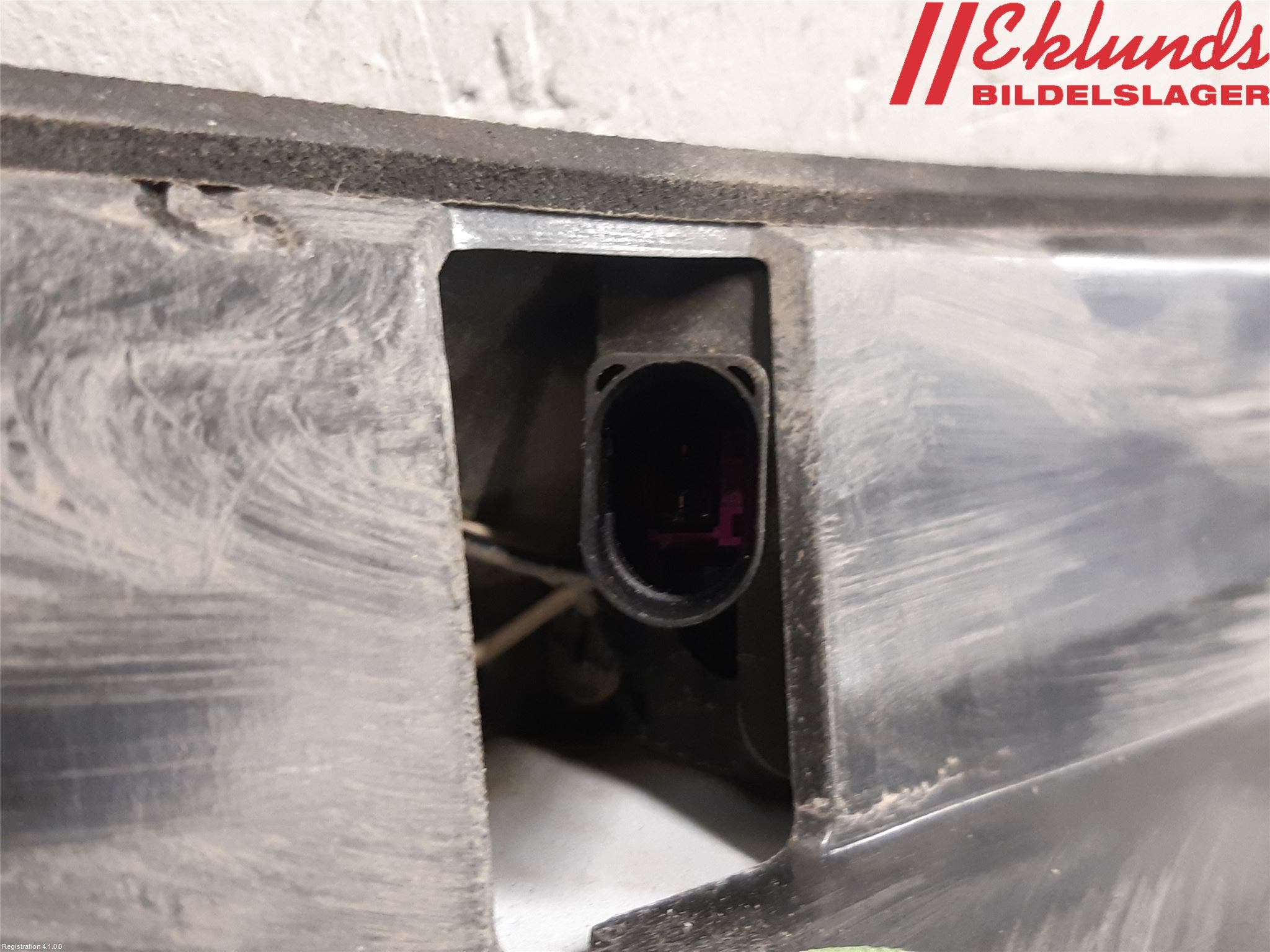 Audi Q7/SQ7 Spoiler Baklucka