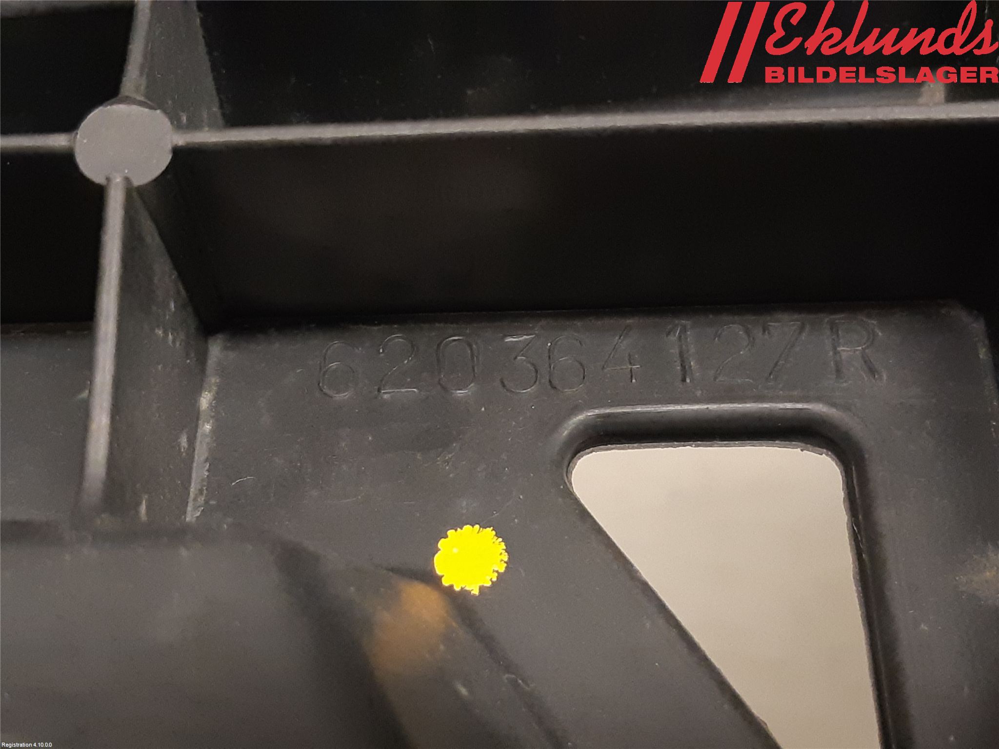 Renault CLIO III  09-12 Frontplåt