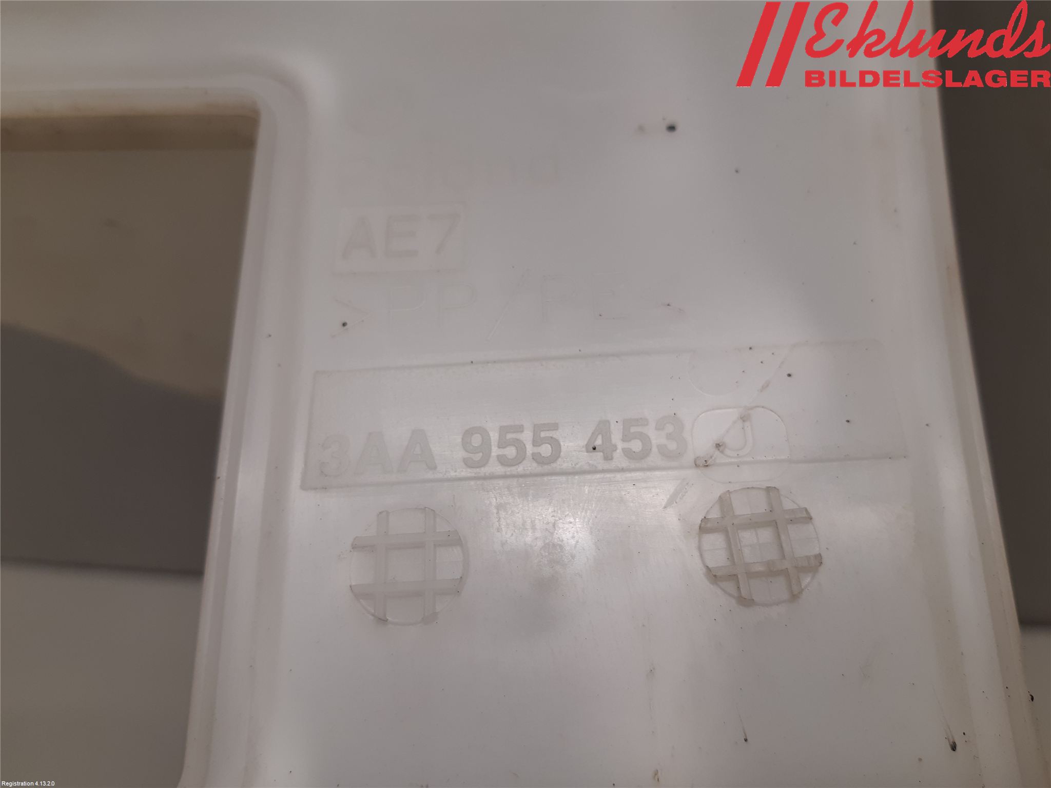 Volkswagen VW PASSAT 11-14 Spolartank Vindruta-Strål