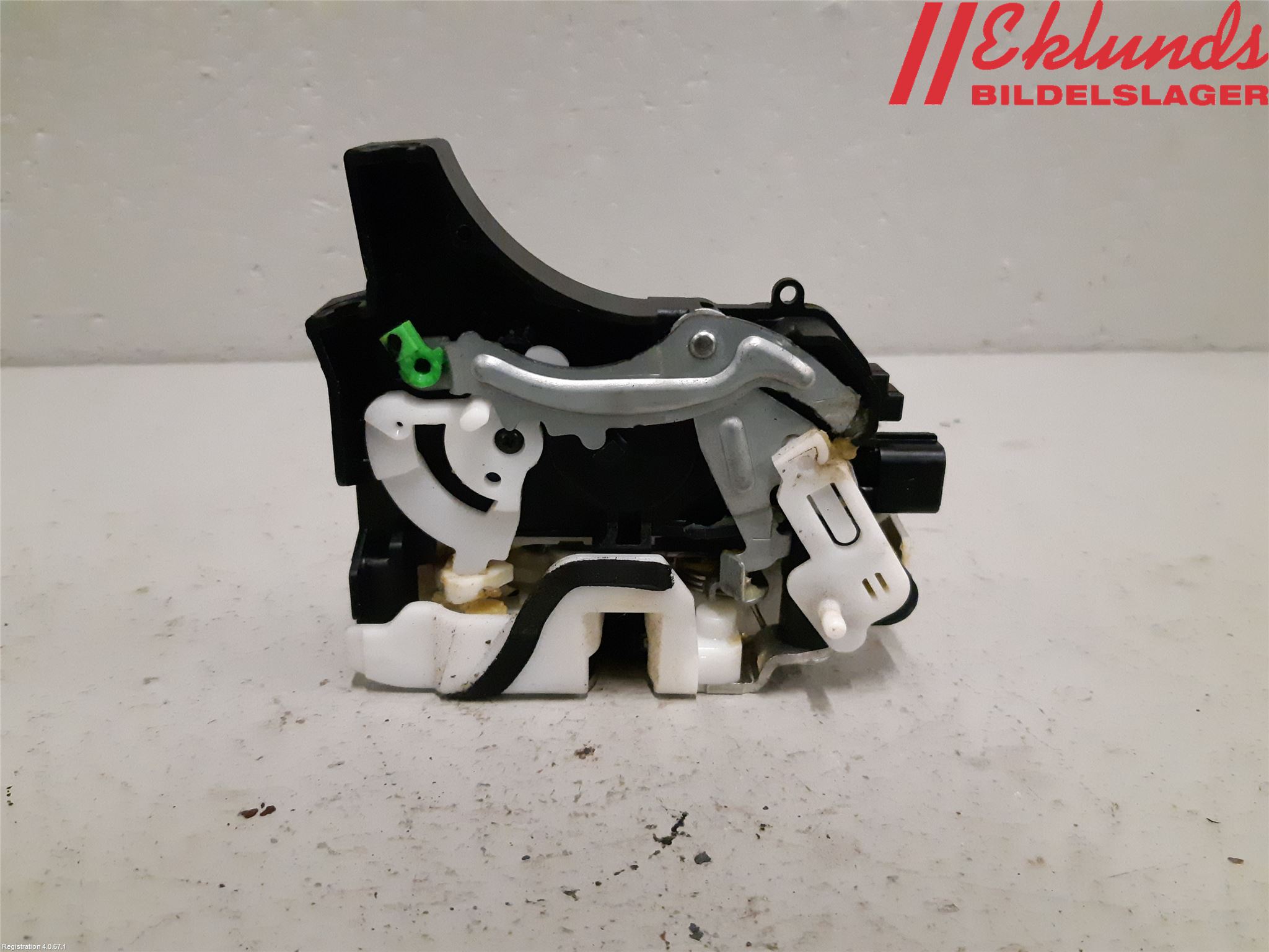 Mitsubishi OUTLANDER 07-12 Låskista-Dörrlås