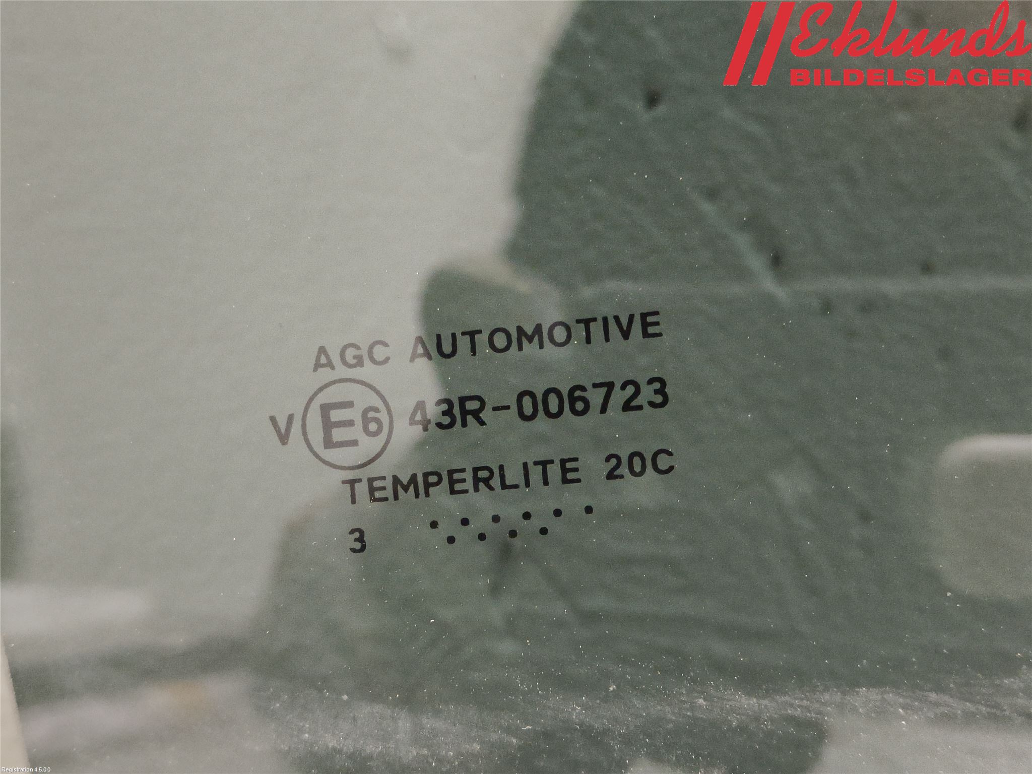 Toyota COROLLA 19- Dörruta Bak Höger