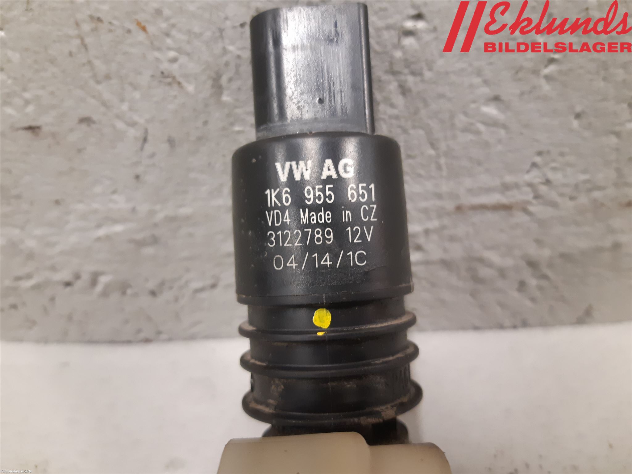 Volkswagen VW CADDY 11-15 Spolarpump Vindruta