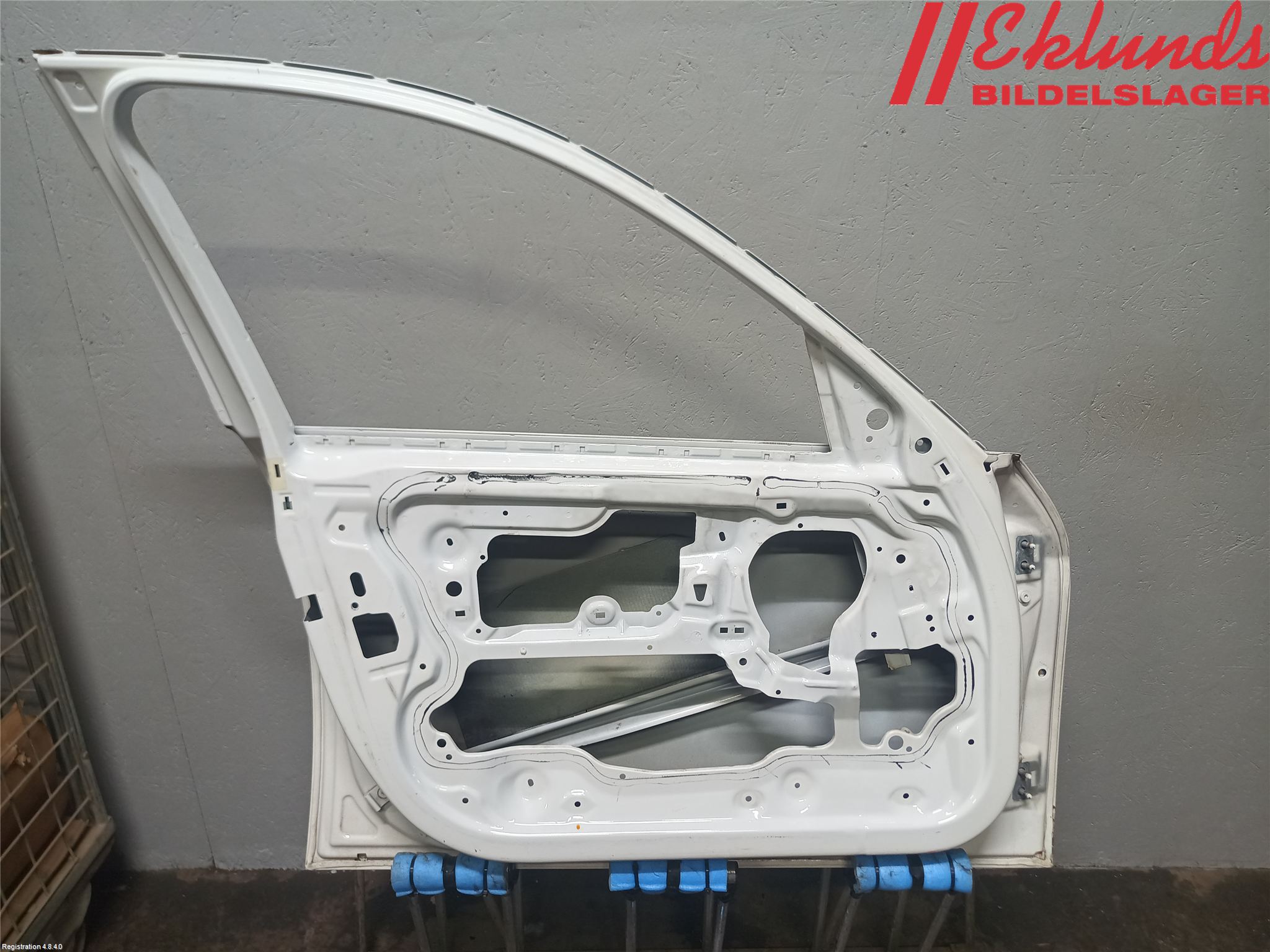 BMW 3 E90/91 SED/TOU 05-12 Dörr Fram Vänster