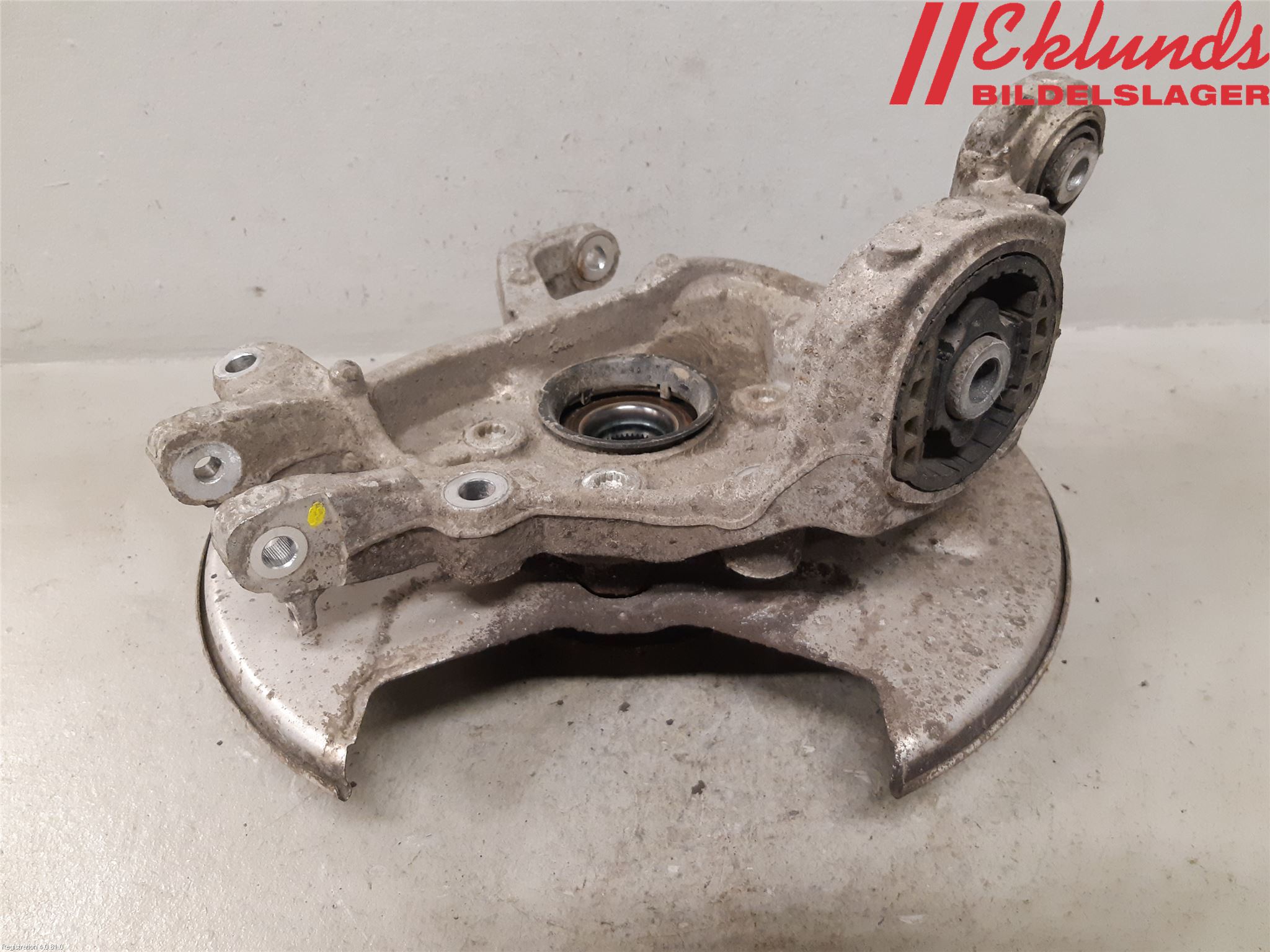 Volvo XC60 18- Hjullagerhus-Spindel Hö B