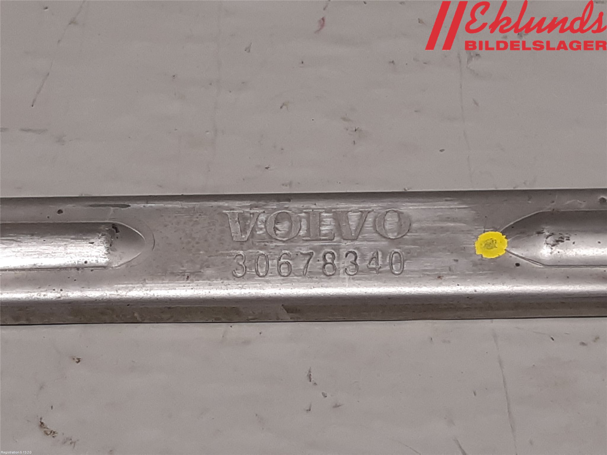 Volvo S80 07-13 Strålkast Fästsarg