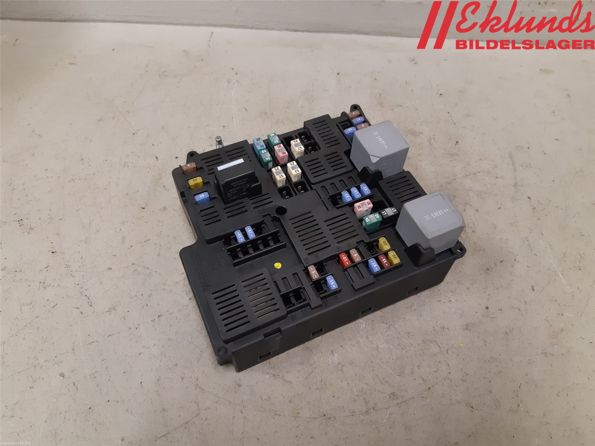 Volvo V90 17->> Säkringsdosa-Elcentral