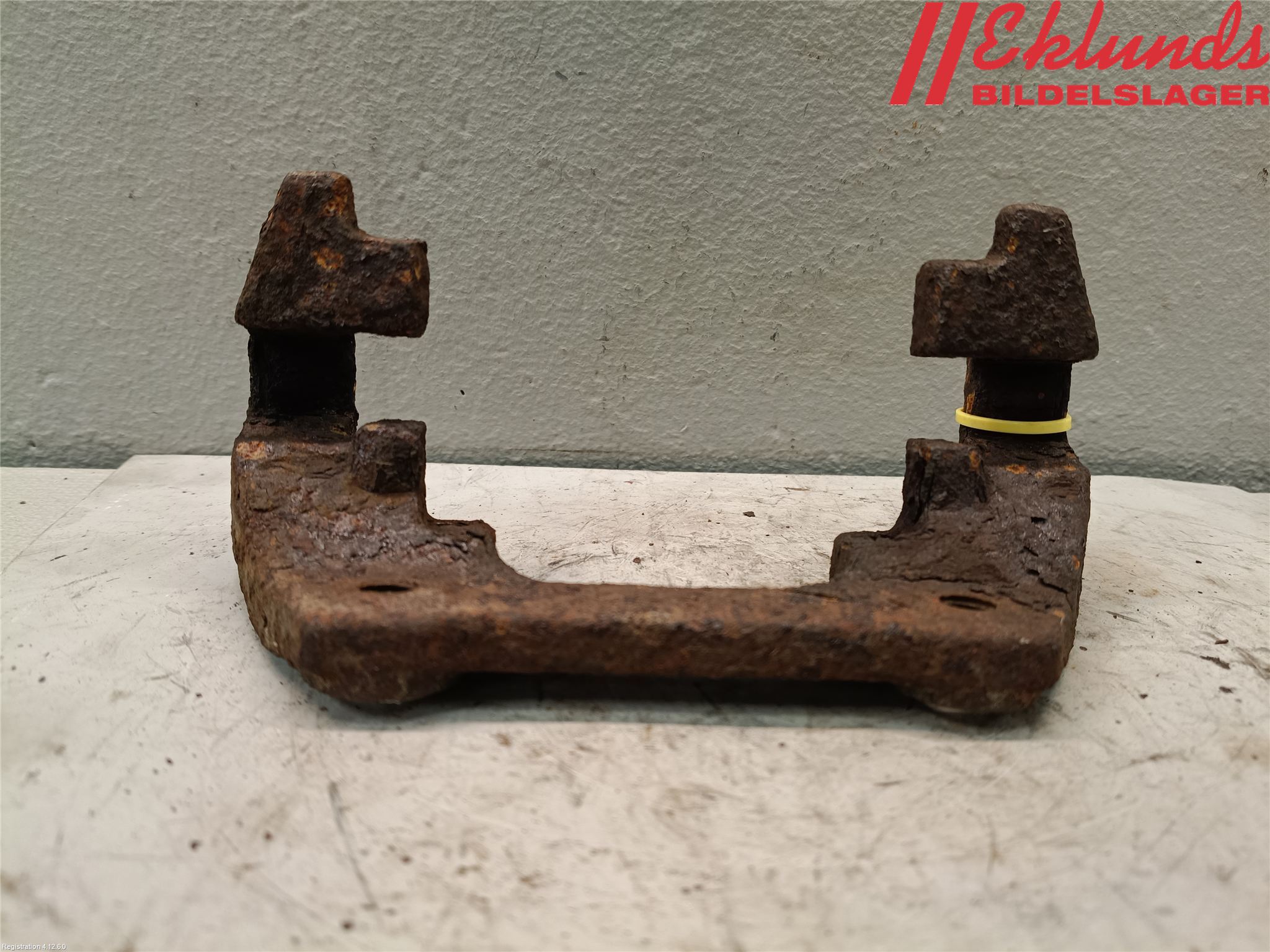 Volvo V70 00-04 Bromsokshållare