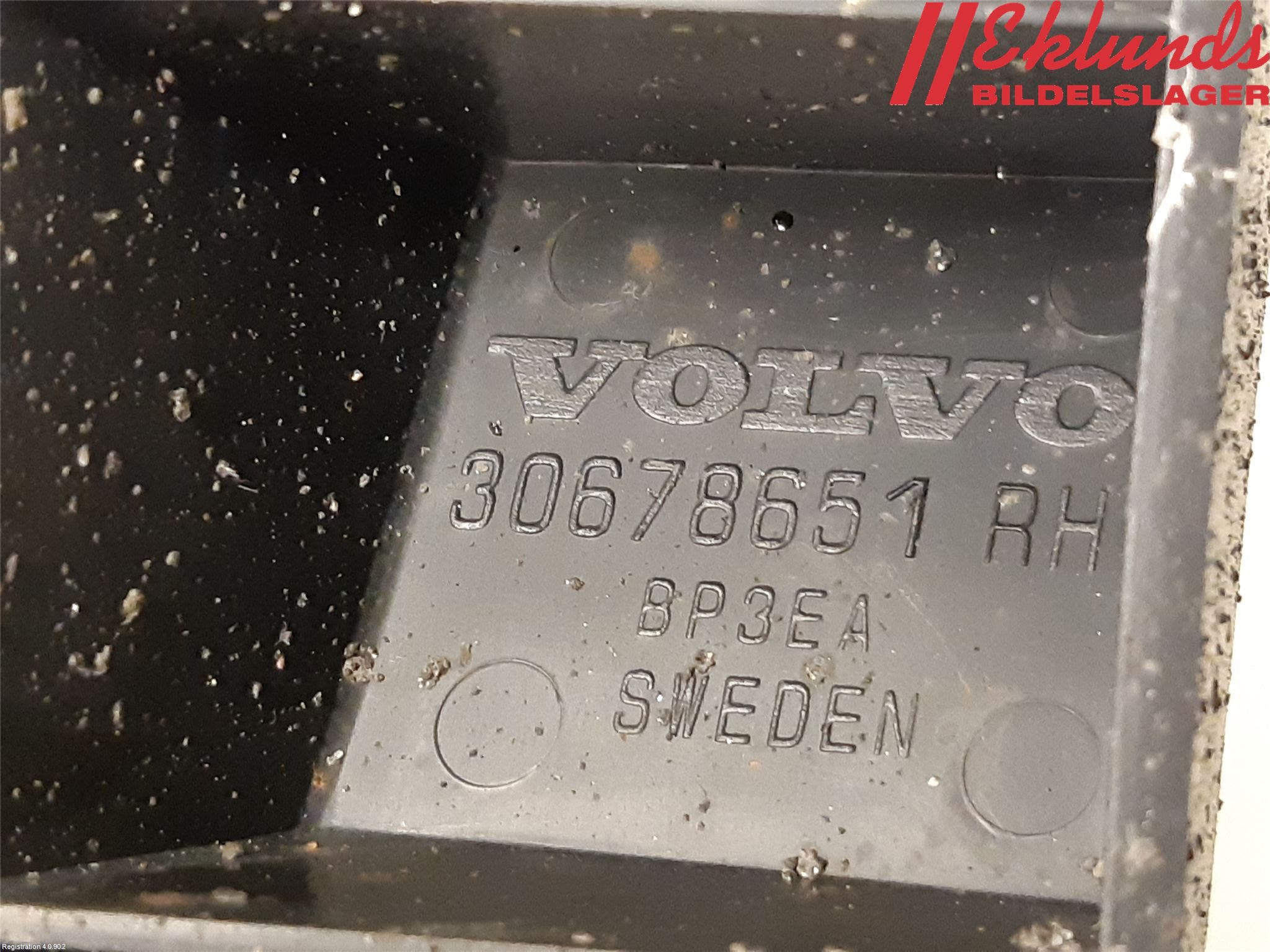 Volvo V70 08-13 Stötfångarfäste Bak Hö