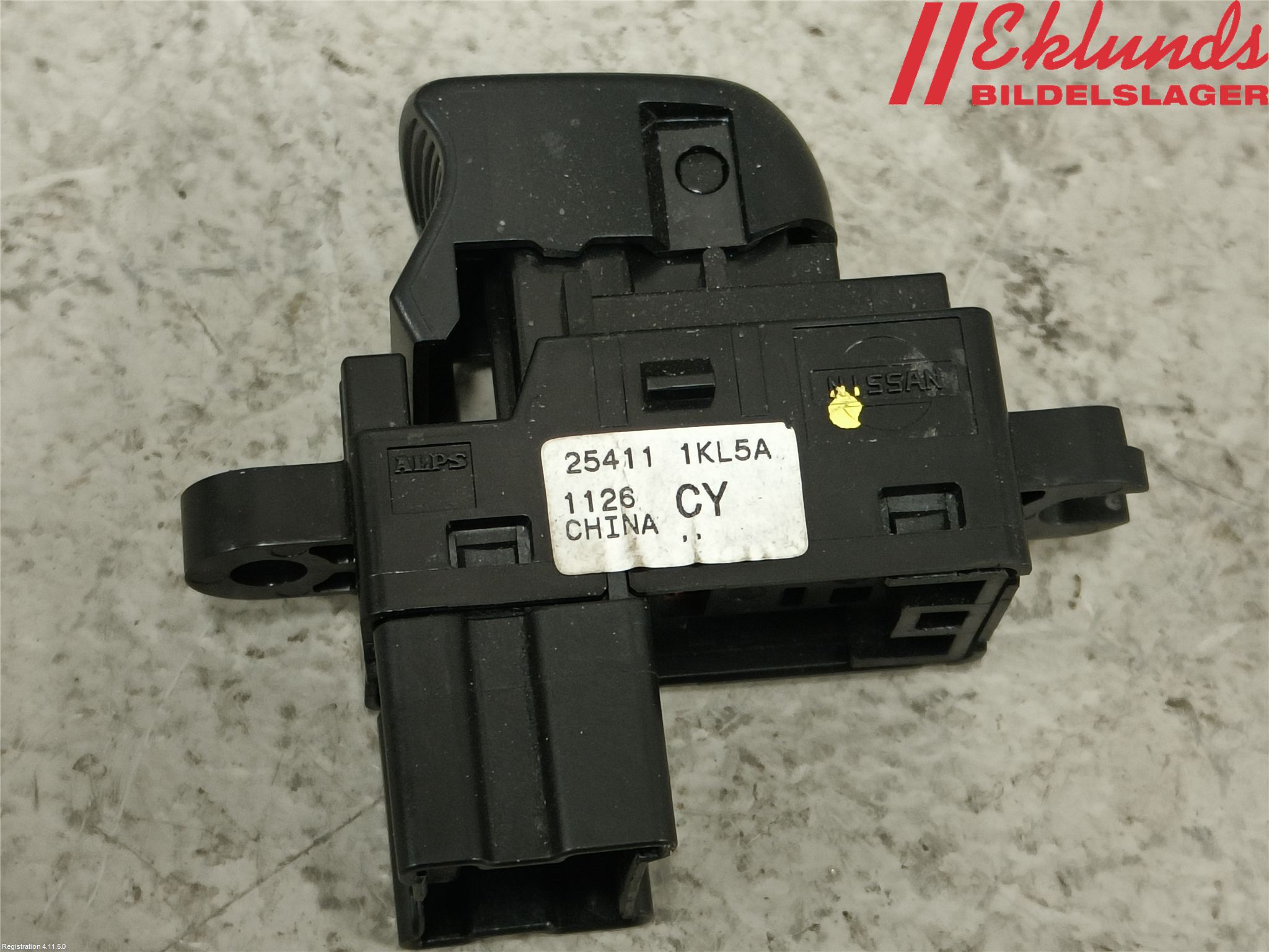 Nissan JUKE 14-19 Strömställare Elhiss