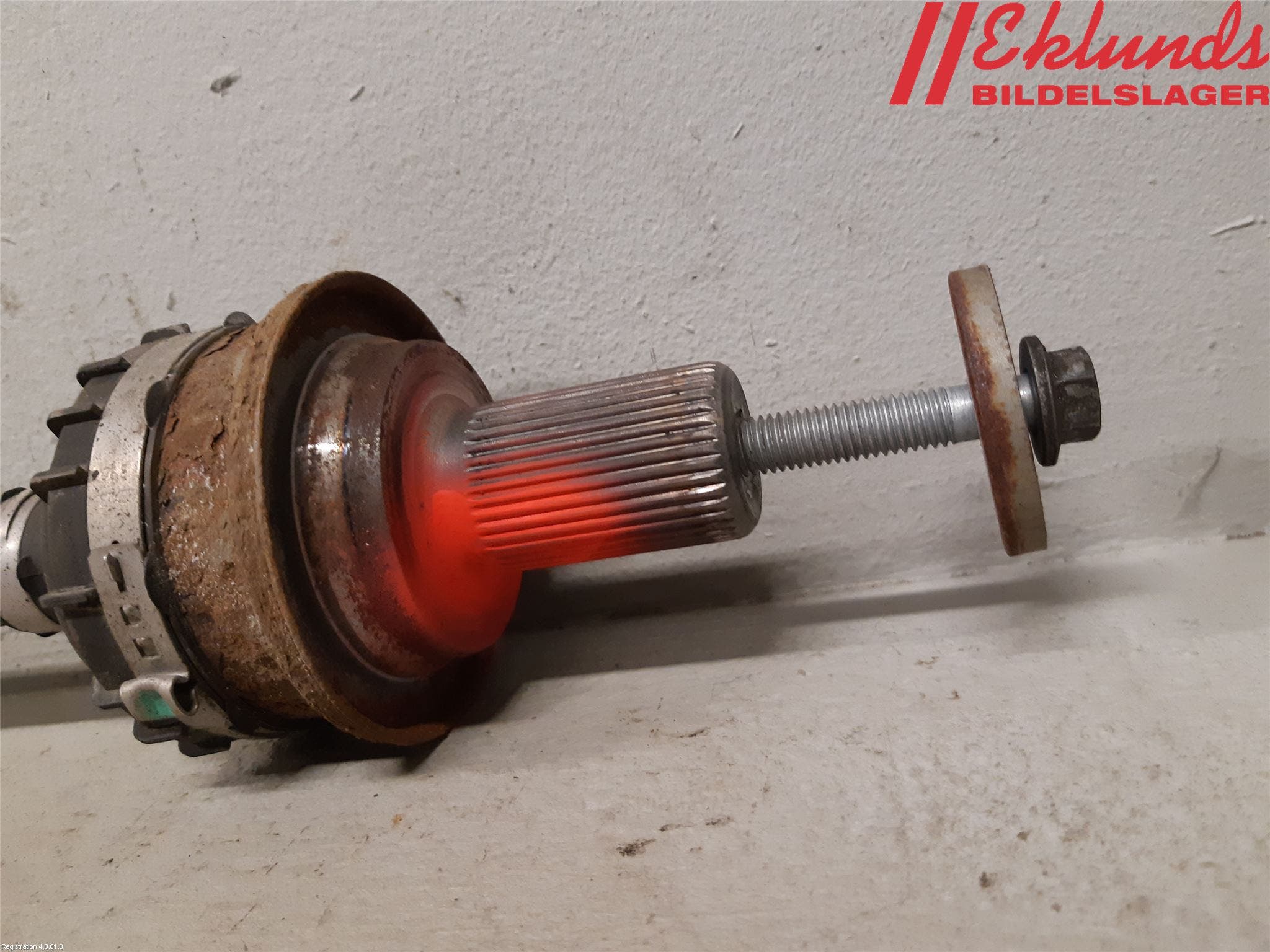 Volvo XC60 18- Drivaxel Bak Vänster