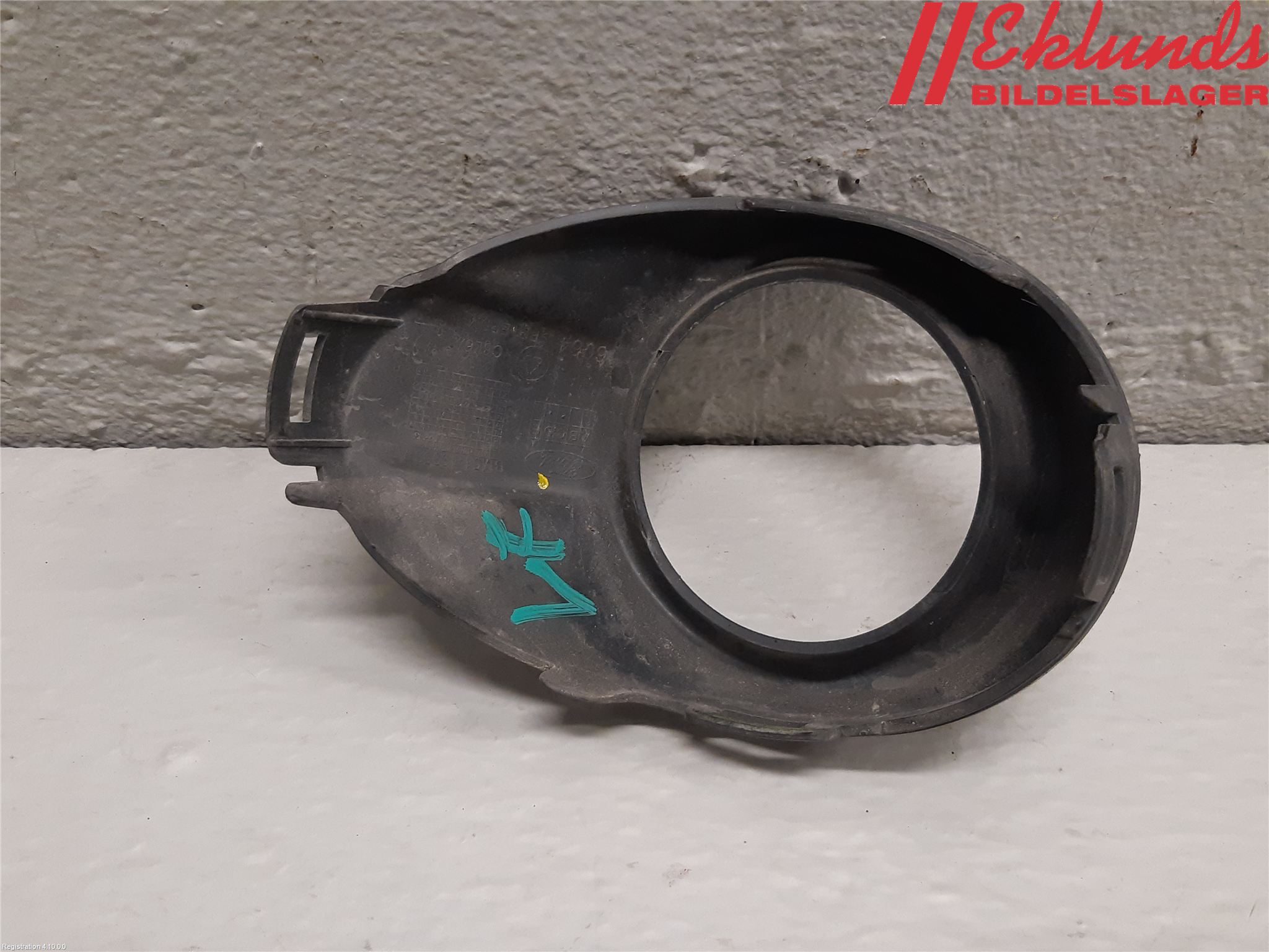 Ford FIESTA 09-12 Dimljussarg Fram