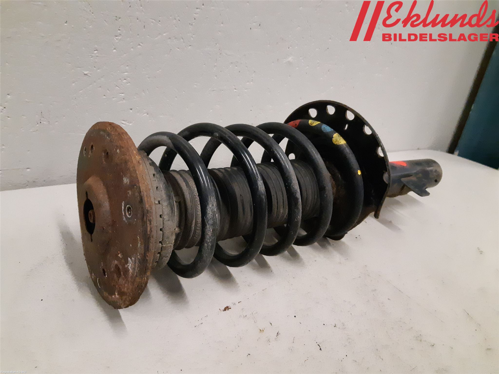 Volvo S80 07-13 Fjäderben Fram Vänster