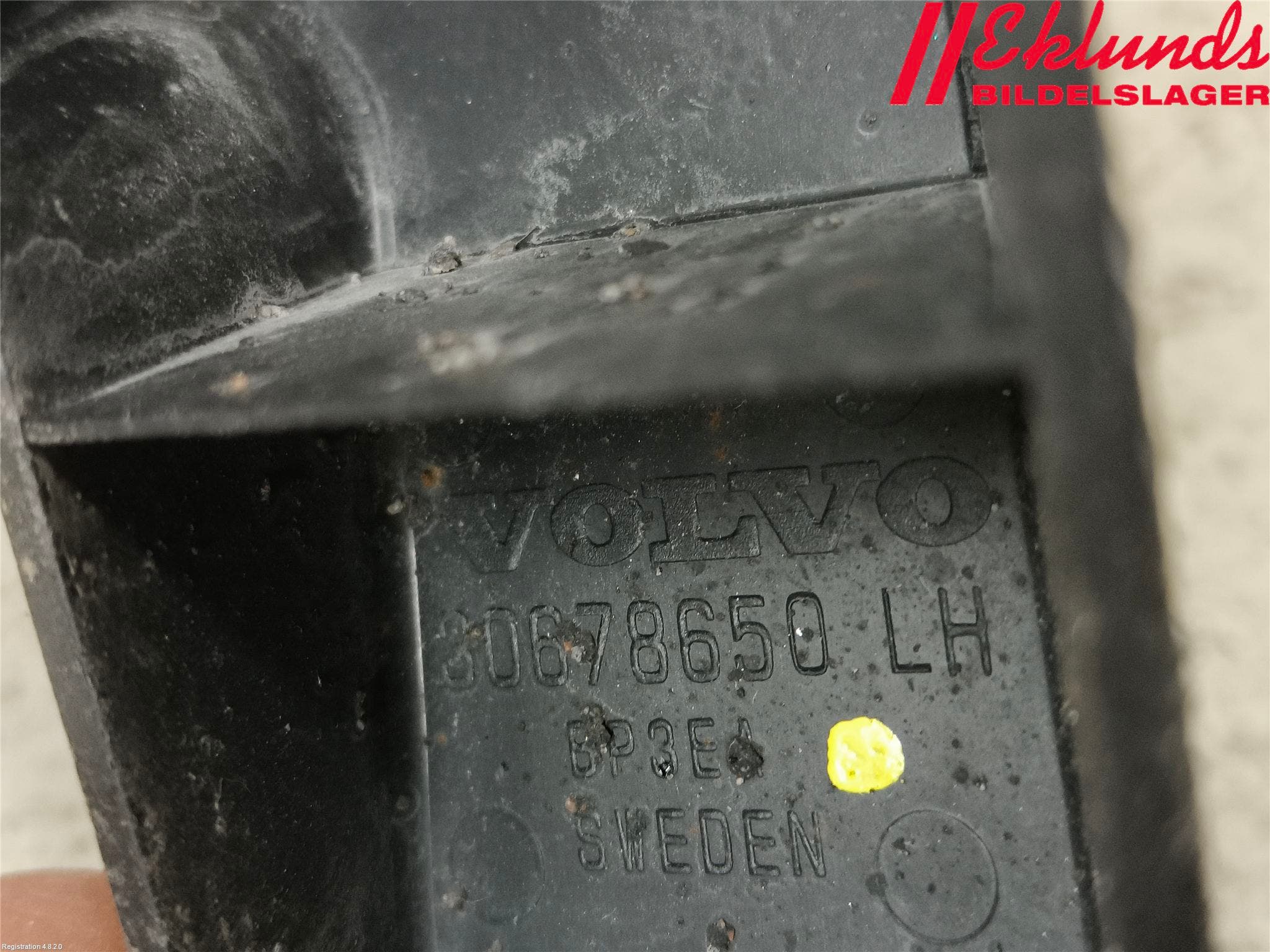 Volvo V70 14-16 Stötfångarfäste Bak Vä