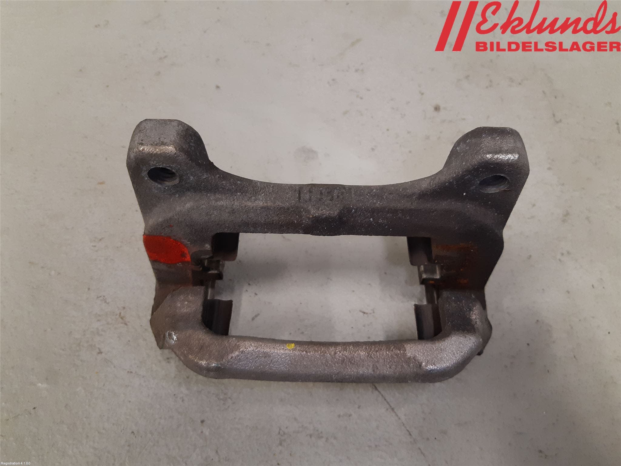 Opel INSIGNIA 17- Bromsokshållare