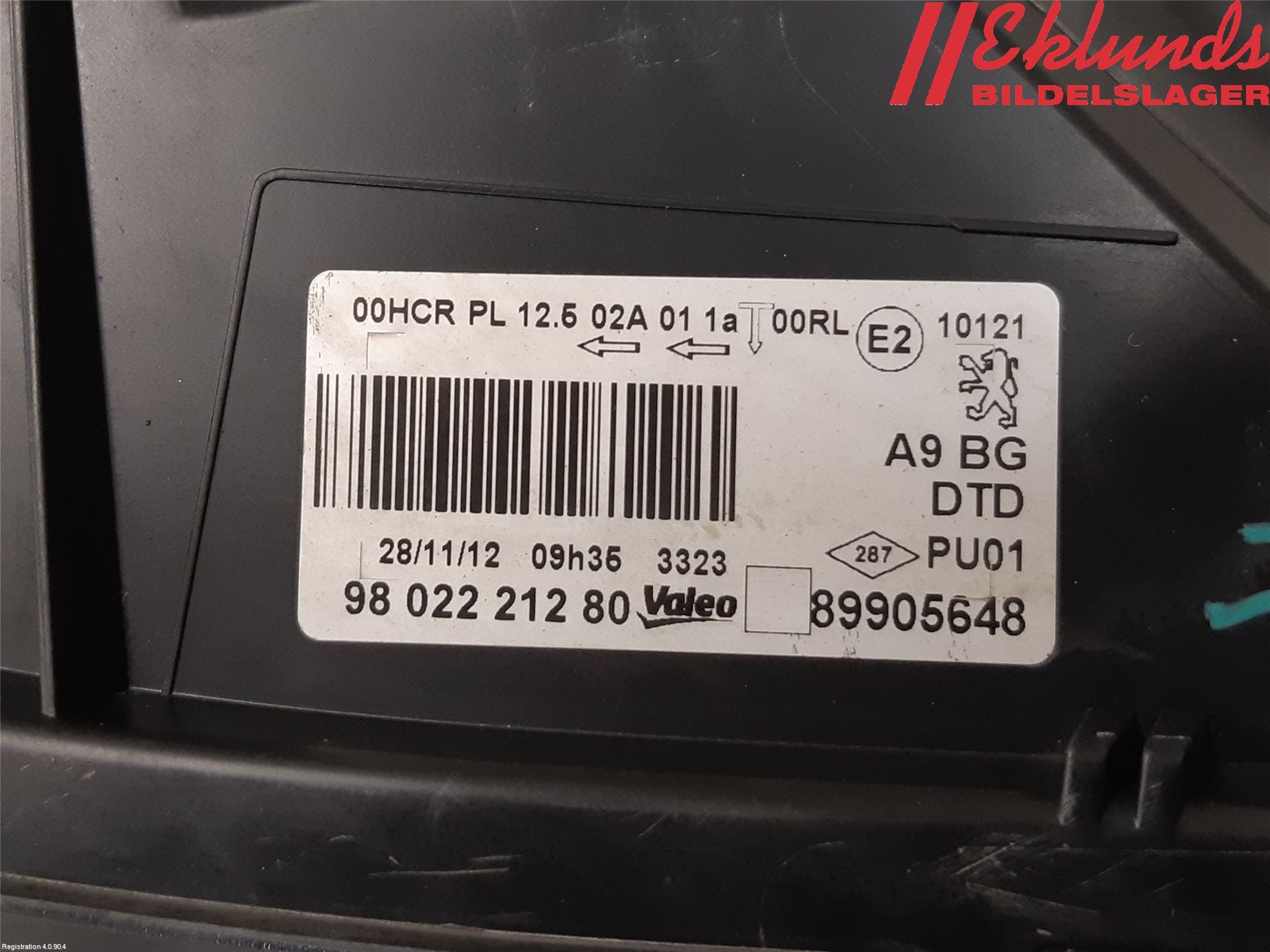 Peugeot 208 12-15 Strålkastare Höger