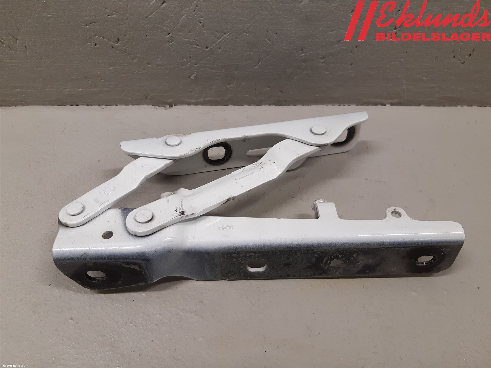 Tesla MODEL S 13- Huvgångjärn