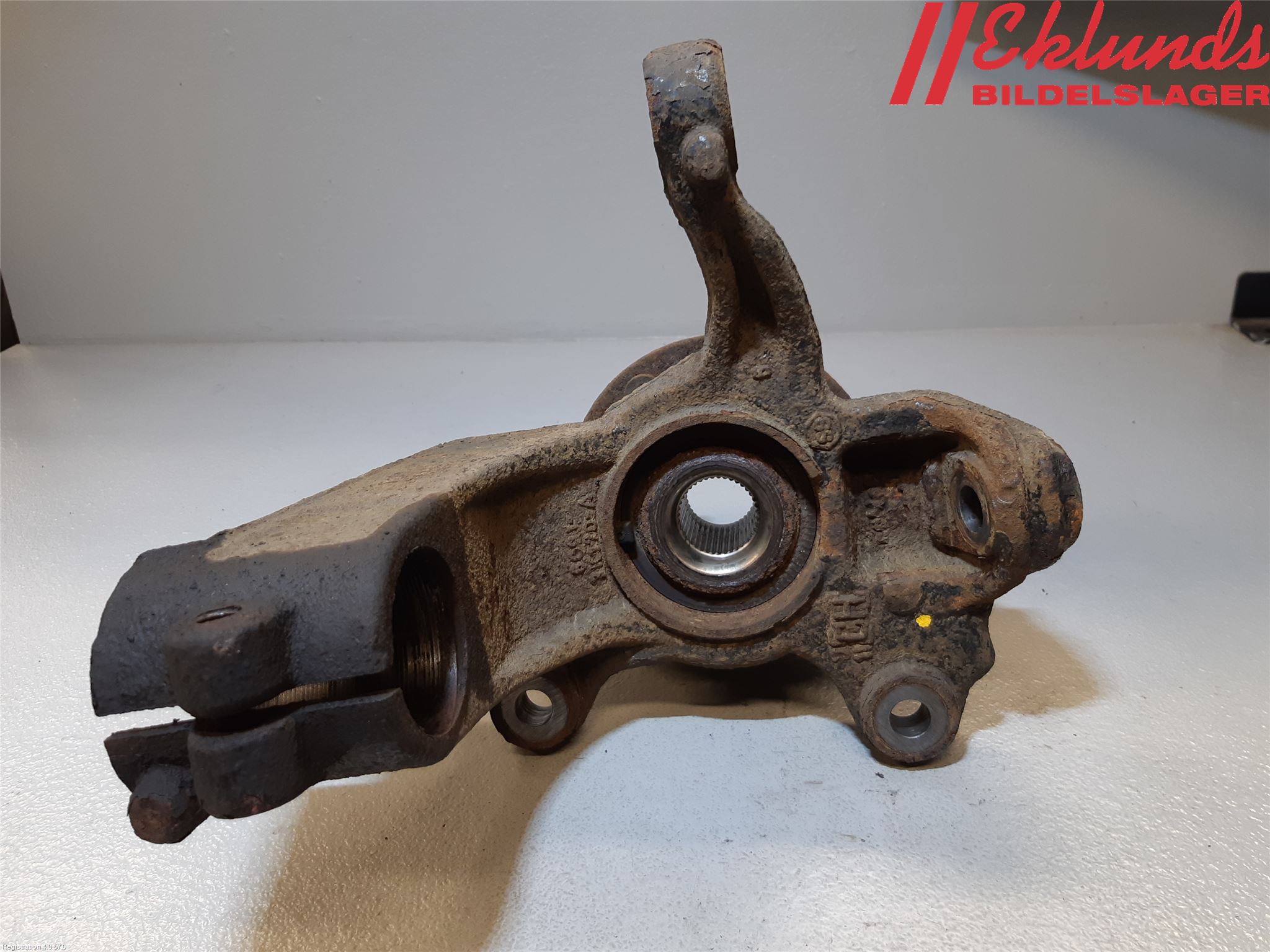Ford MONDEO 07-15 Styrspindel Lagerhus Hö