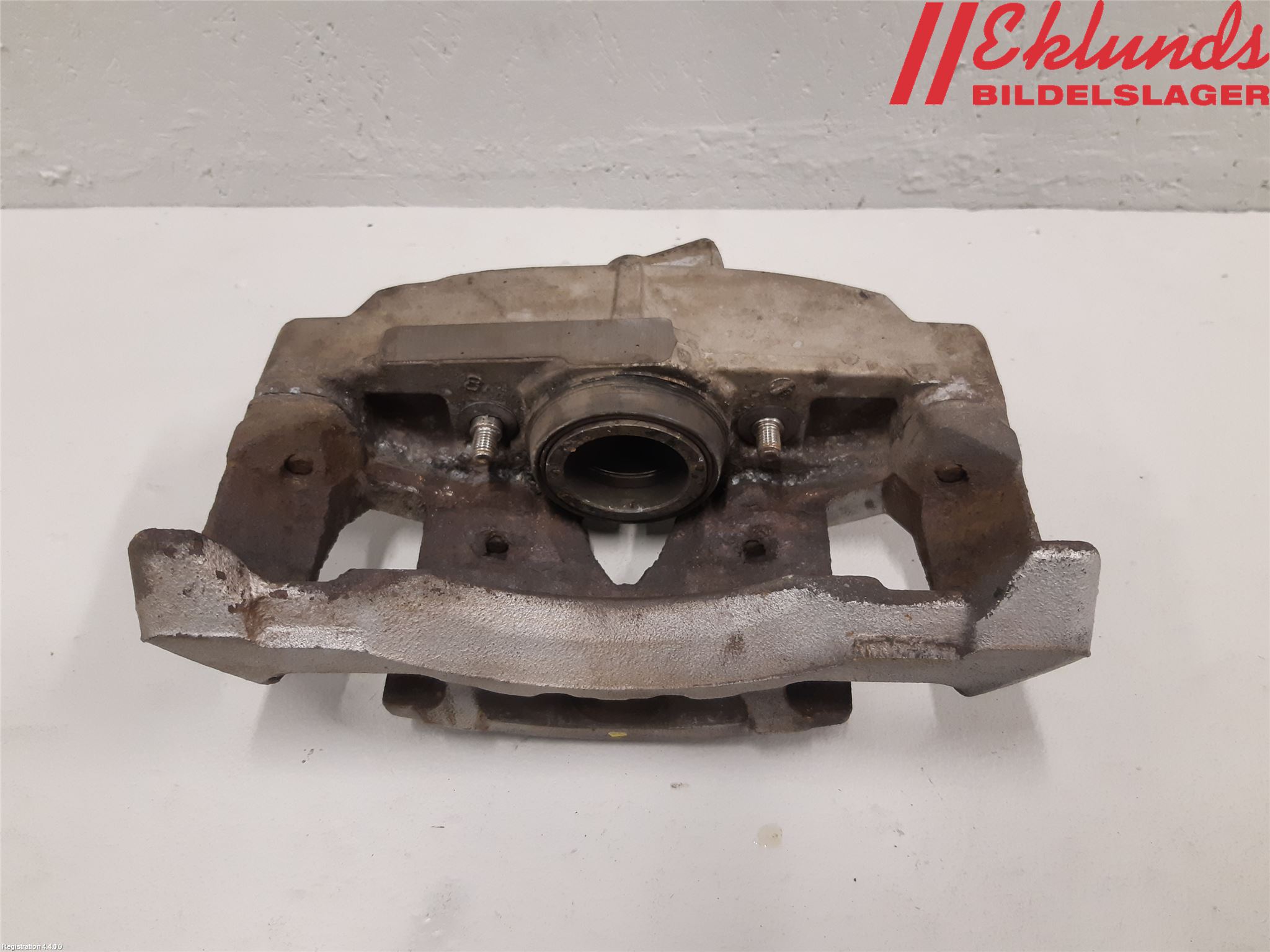 Volvo XC70 08-13 Bromsok Fram Höger