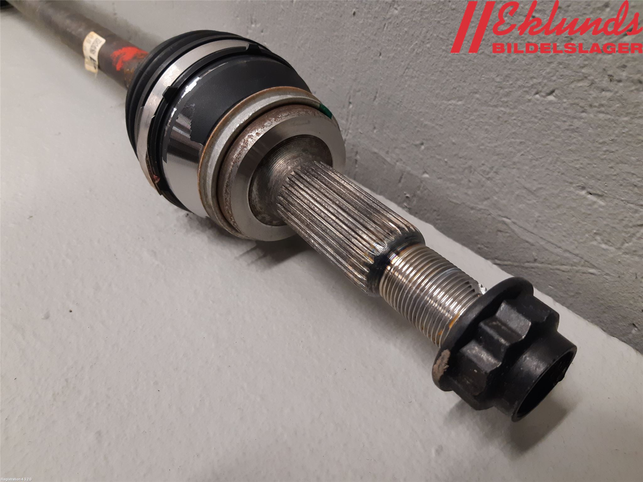 Toyota RAV4 19- Drivaxel Bak Vänster