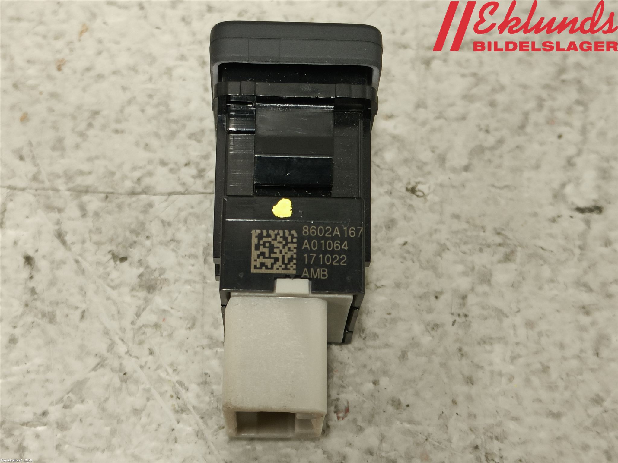 Mitsubishi ECLIPS CROSS Strömställare Övrigt