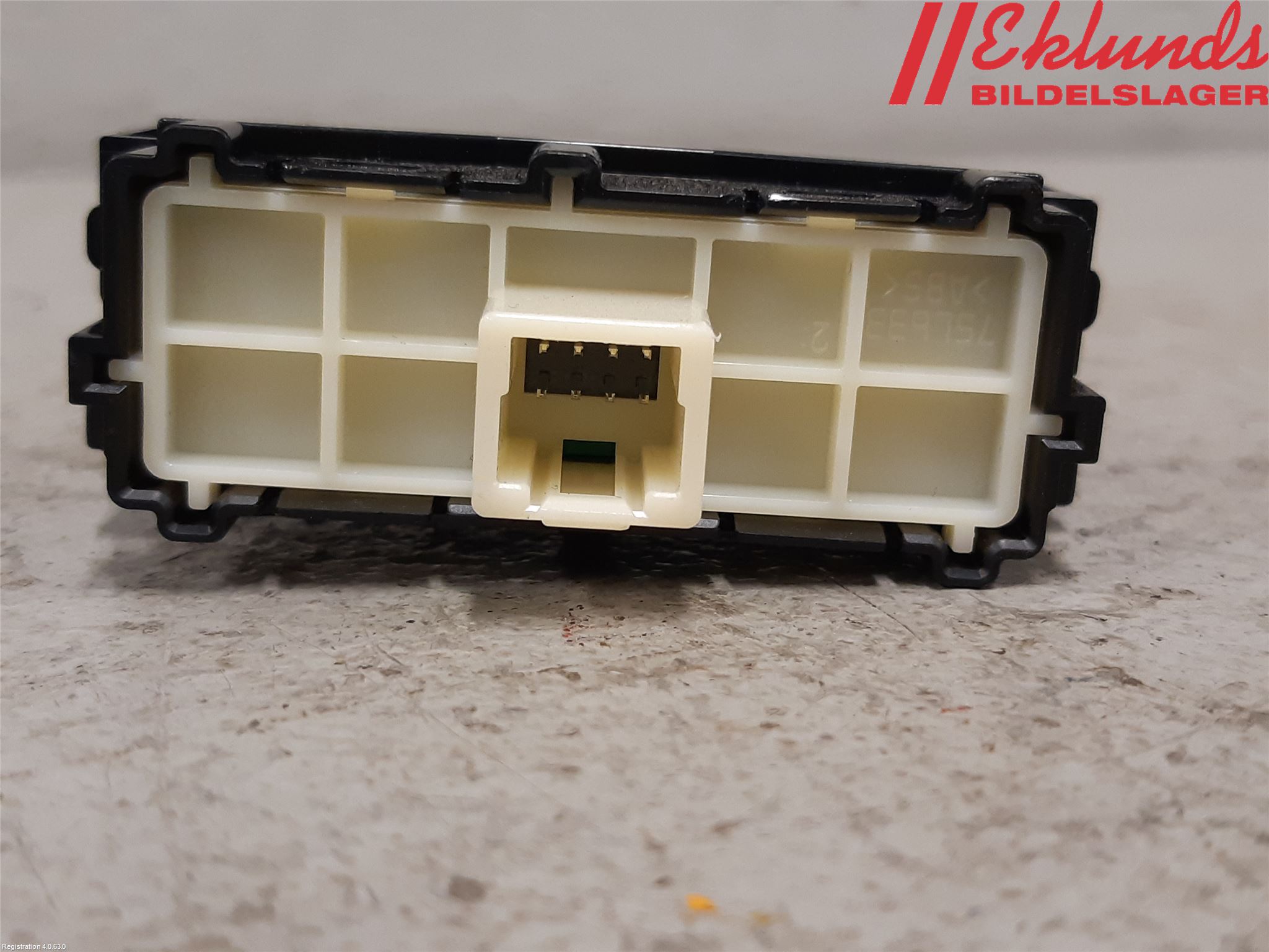 Toyota COROLLA 19- Strömställare Övrigt