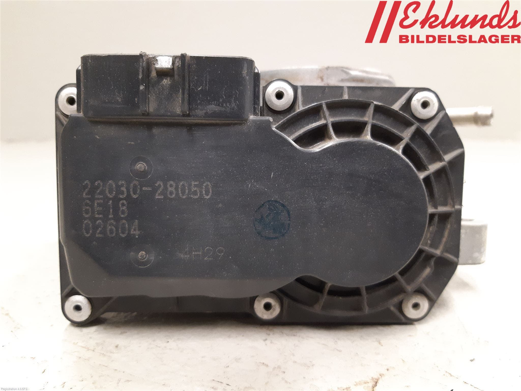 Toyota AVENSIS 03-06 Injspjällhus