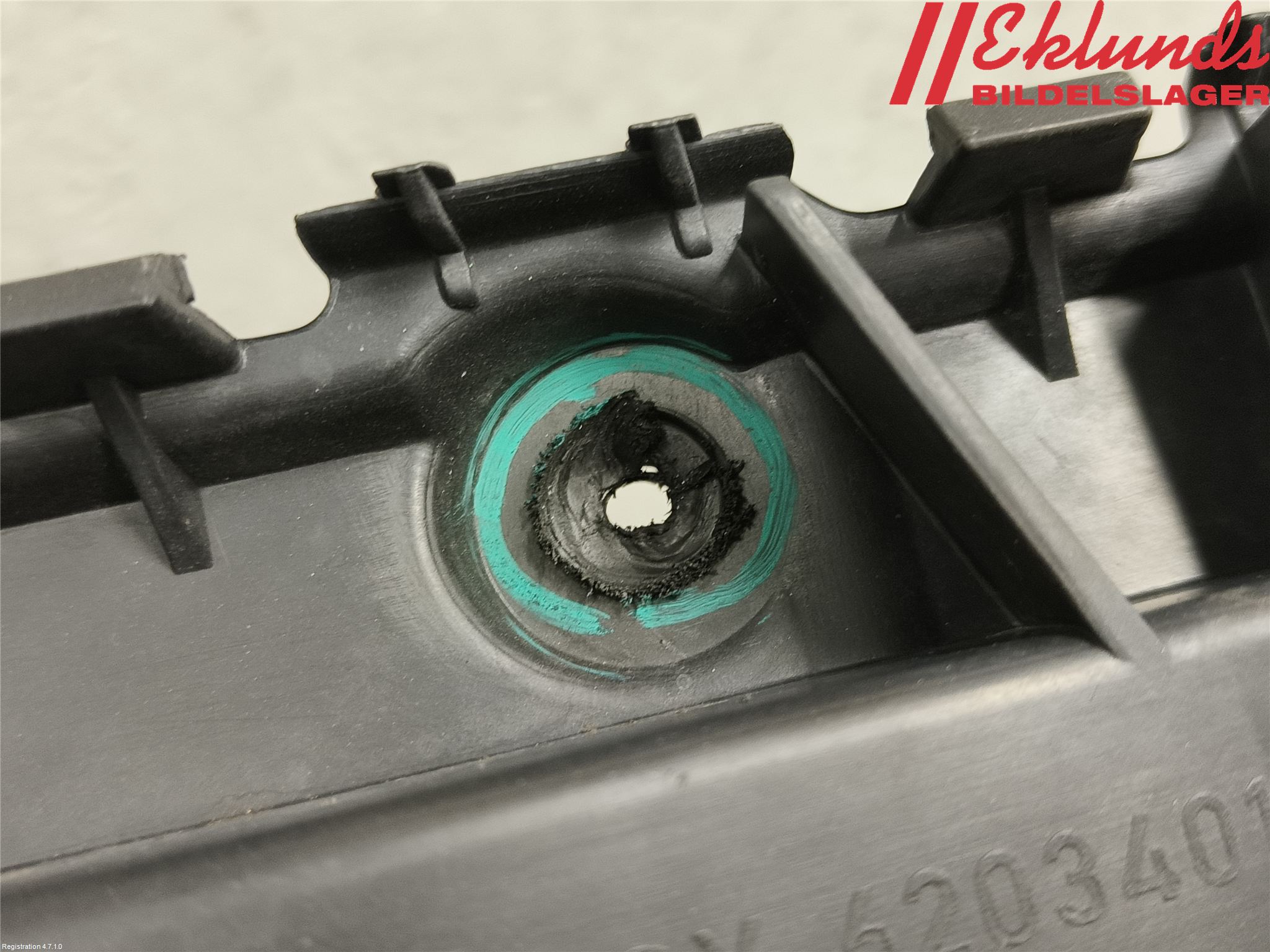 Renault TRAFIC   02-14 Stötfångarfäste Fram Hö