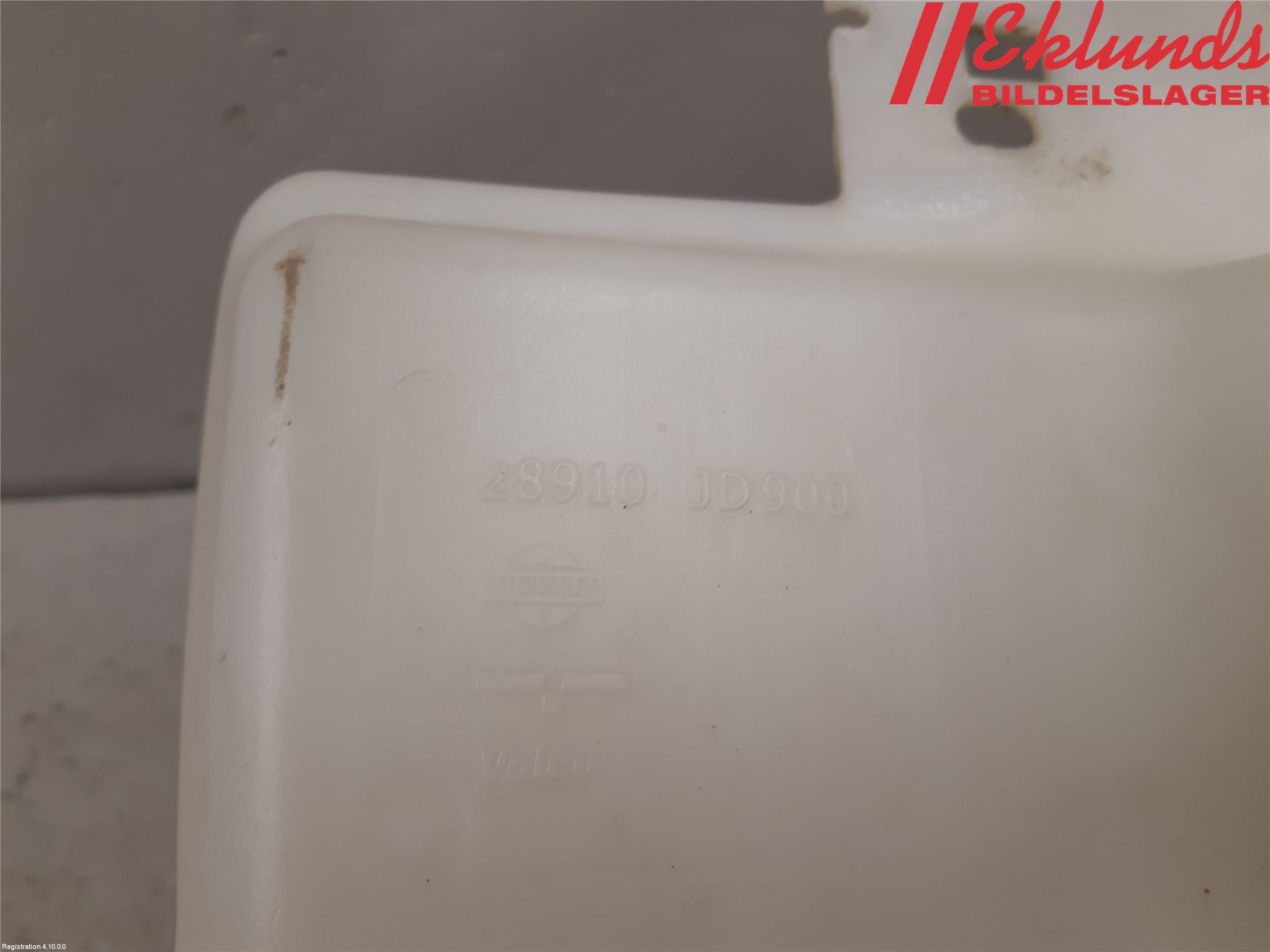 Nissan QASHQAI   07-10 Spolartank Vindruta-Strål