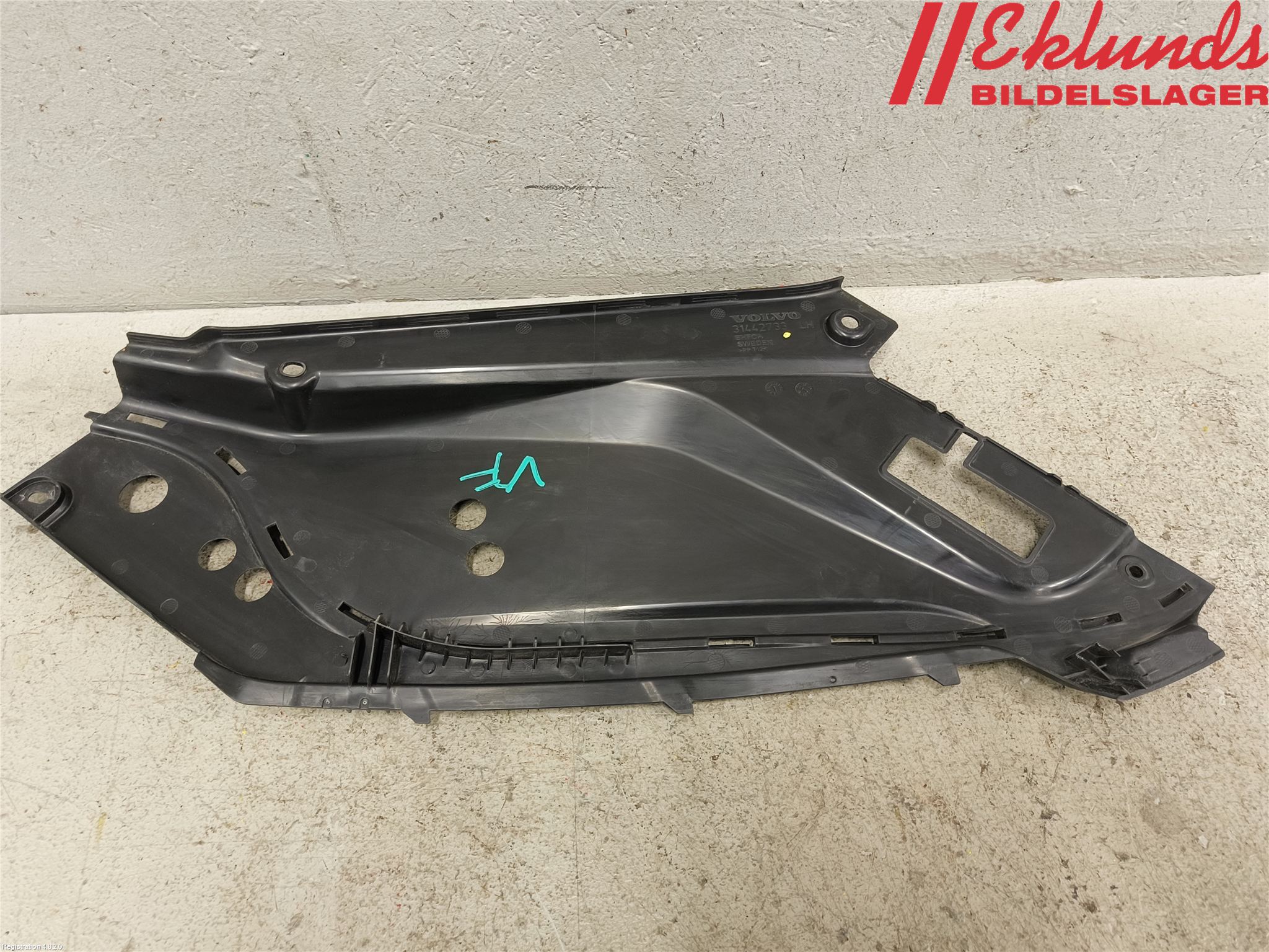 Volvo XC90/RECHARGE 16- Täckplast Front