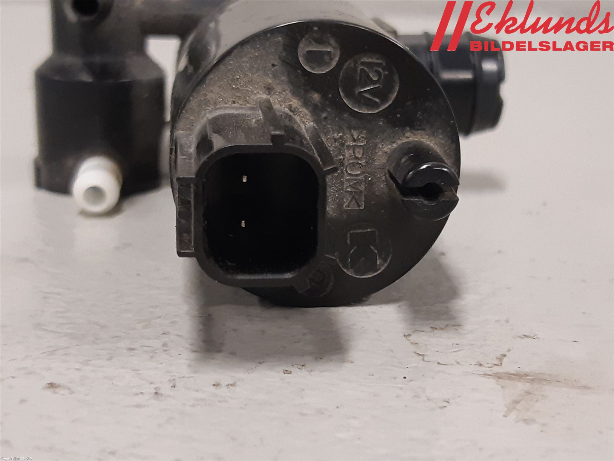 Volvo V40 12-19 Spolarpump Vindruta