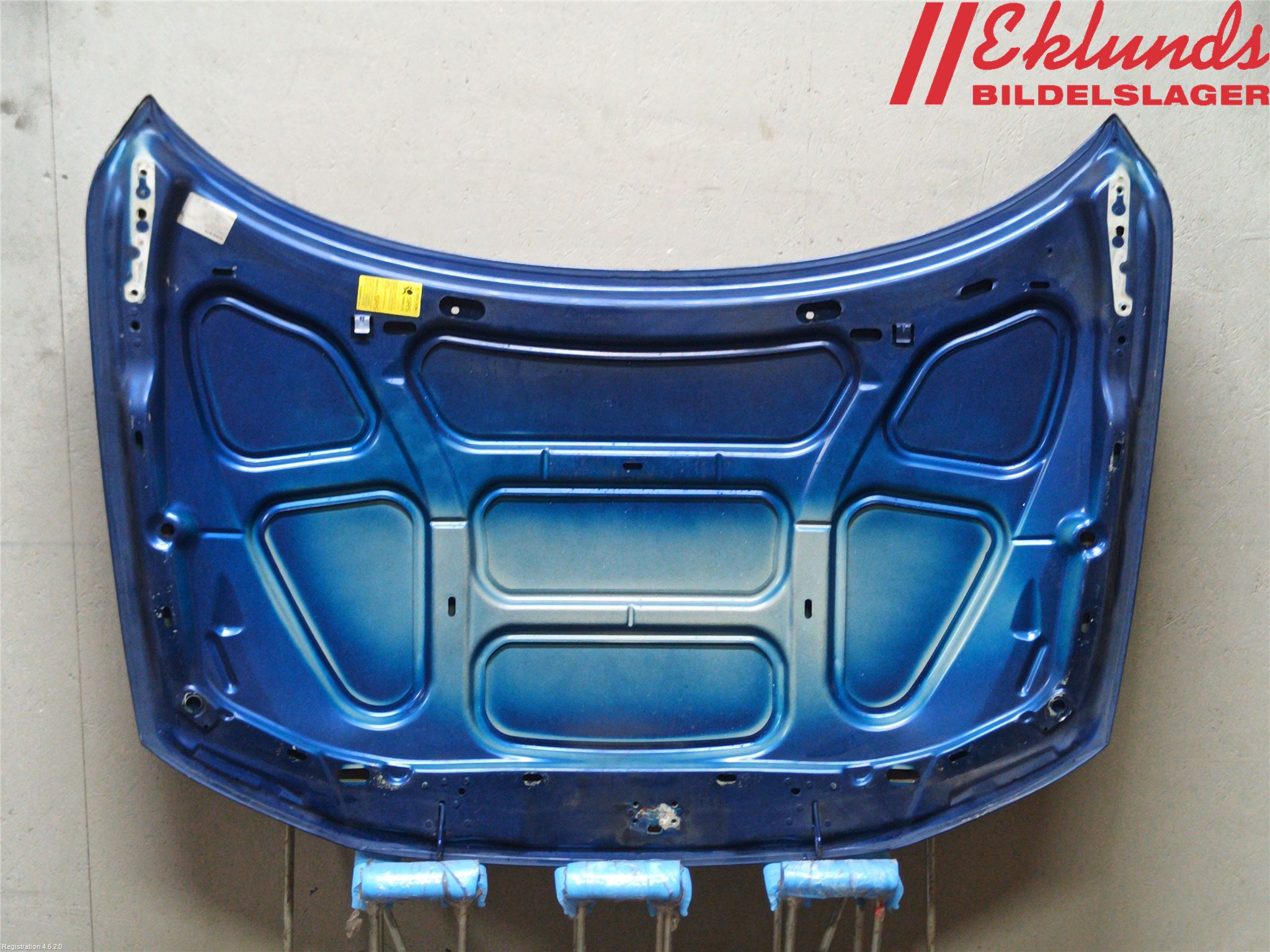 Volvo V70 05-08 Huv Fram