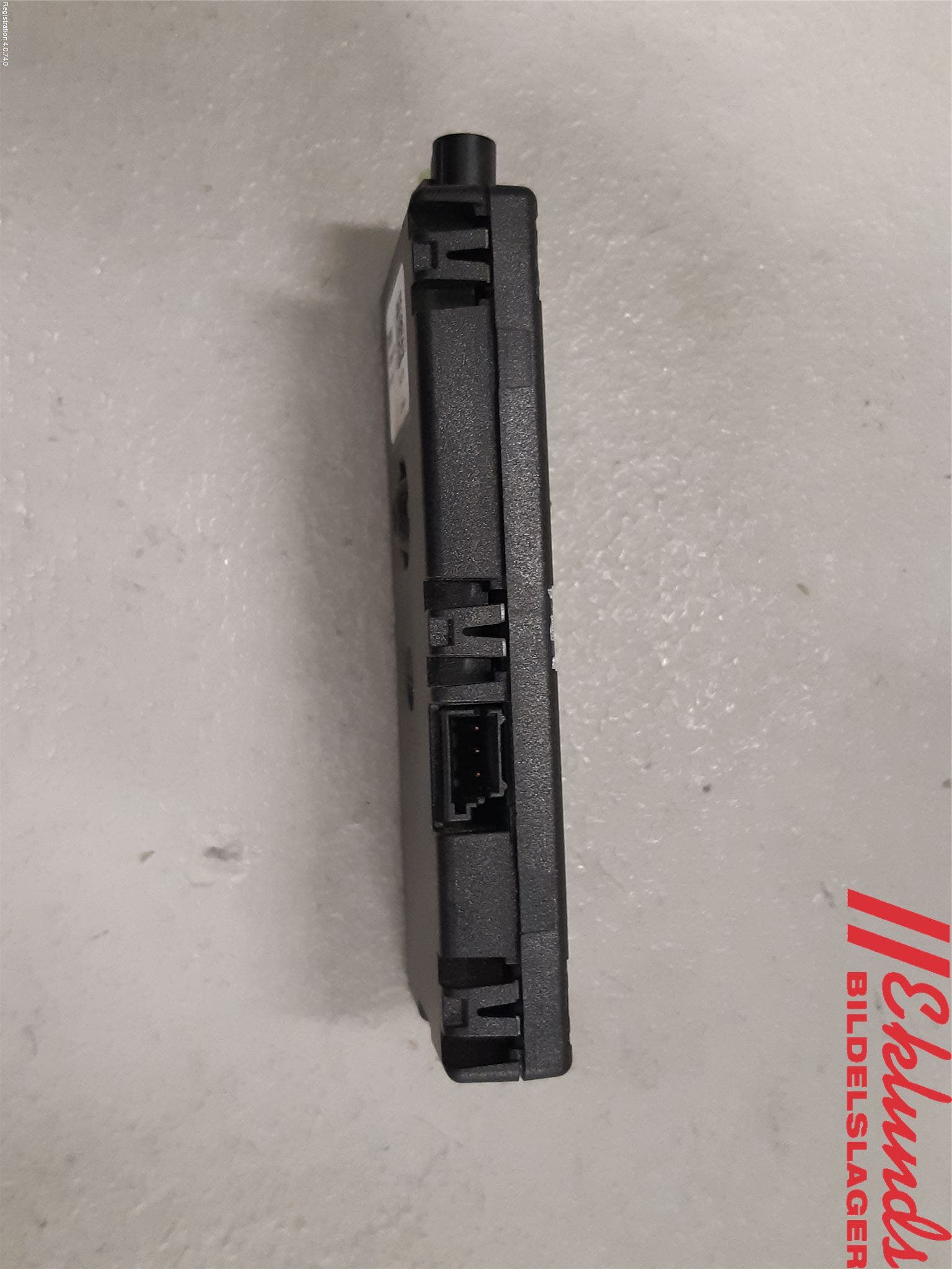 BMW X1 F48 15-22 Antennförstärkare