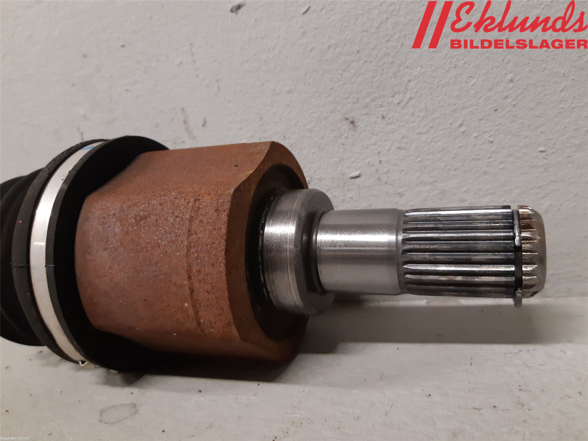 Kia RIO 12-16 Drivaxel Fram Vänster