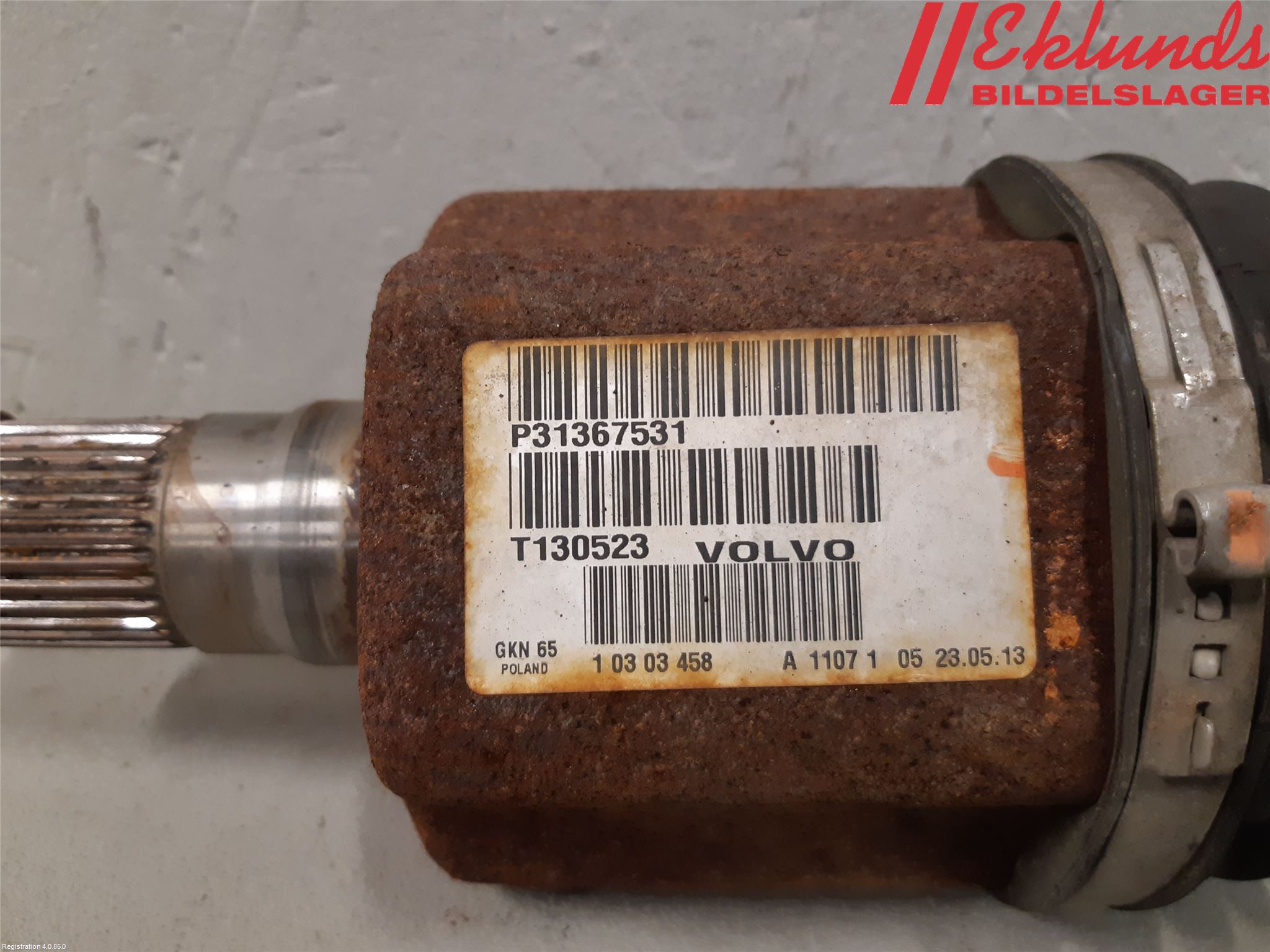 Volvo V60 11-13 Drivaxel Fram Vänster