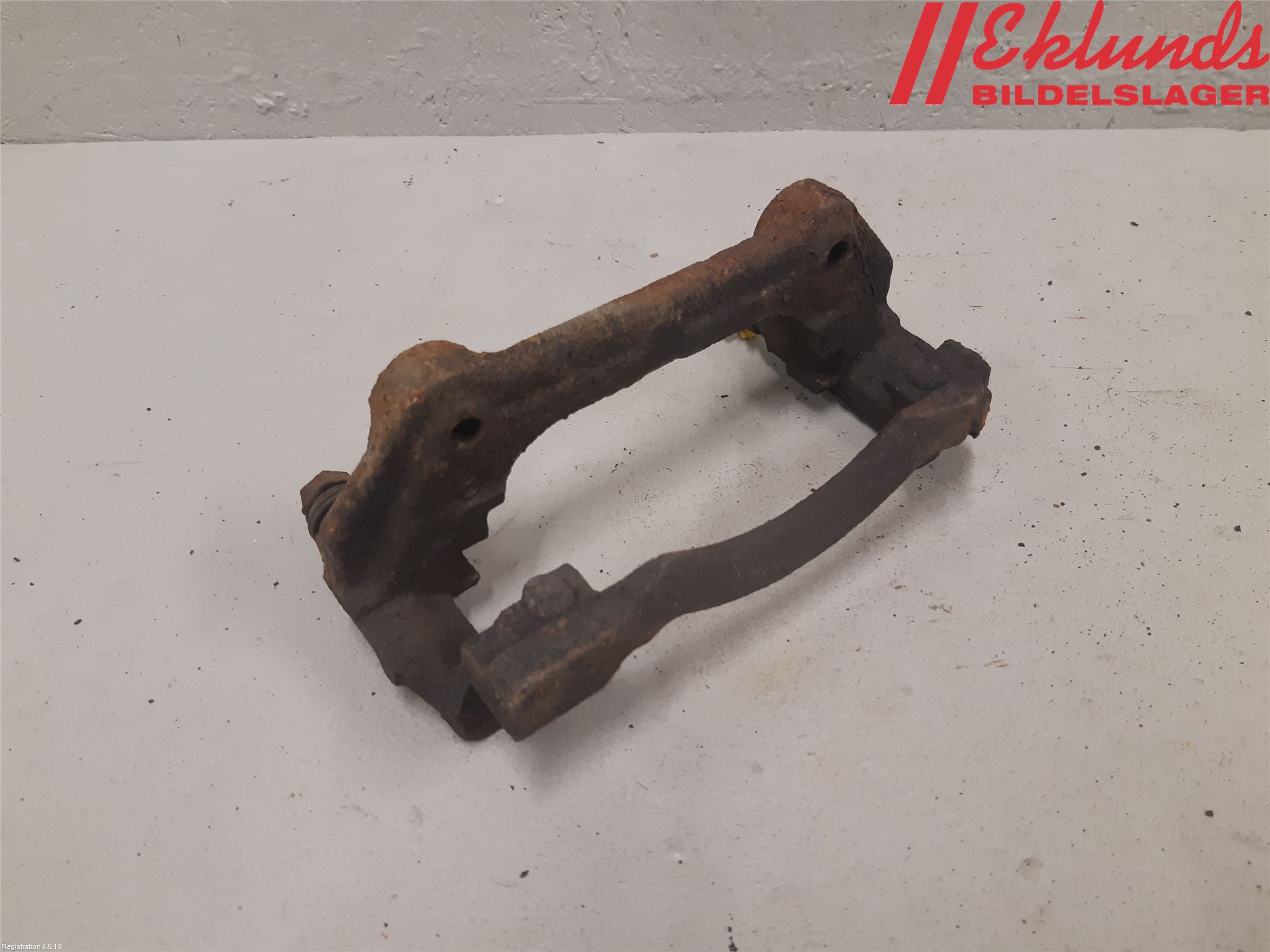 Opel VIVARO 15-19 Bromsokshållare