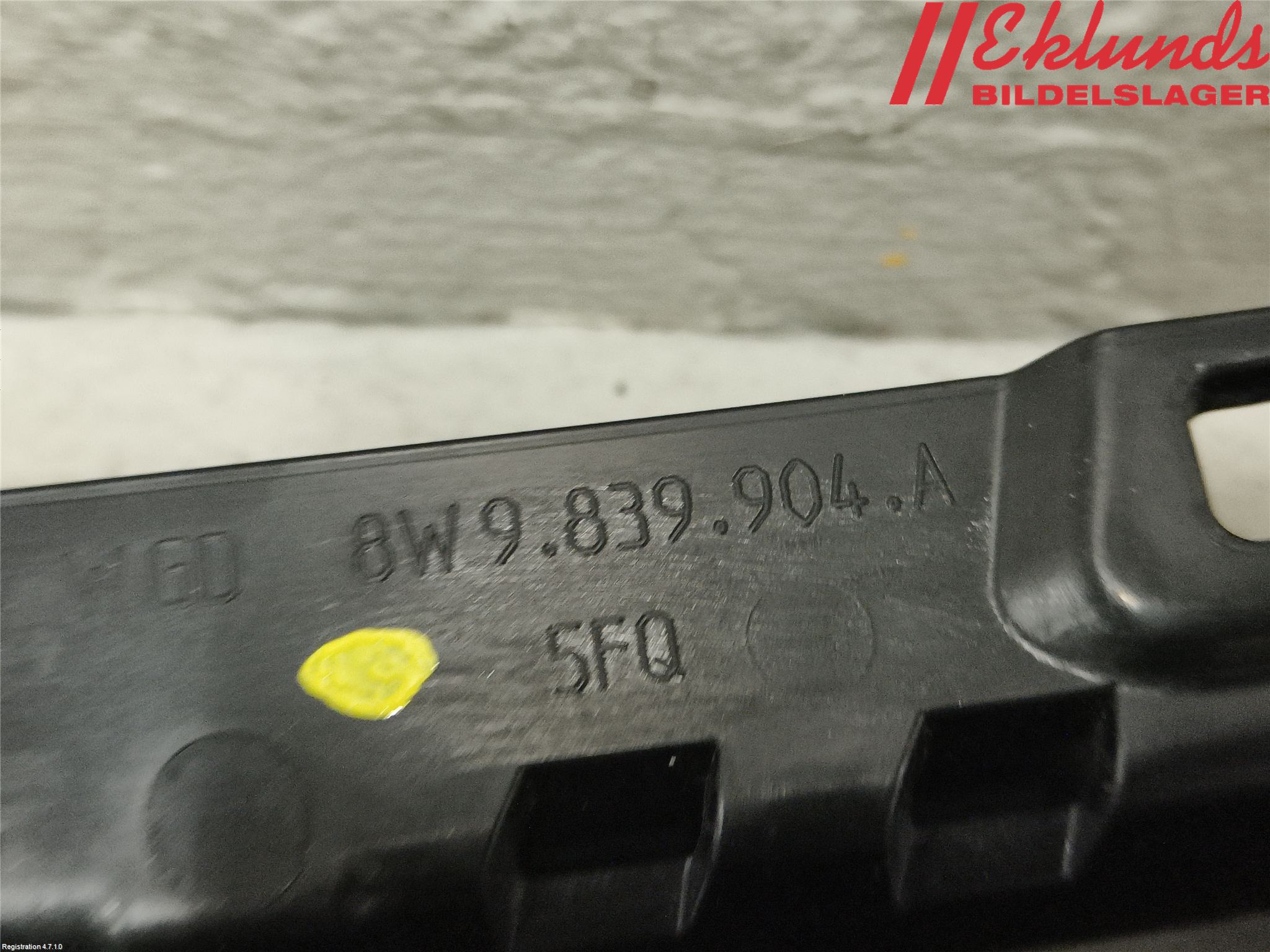 Audi A4/S4 B9 16-19 Dörr Dekorlist Bak Hö