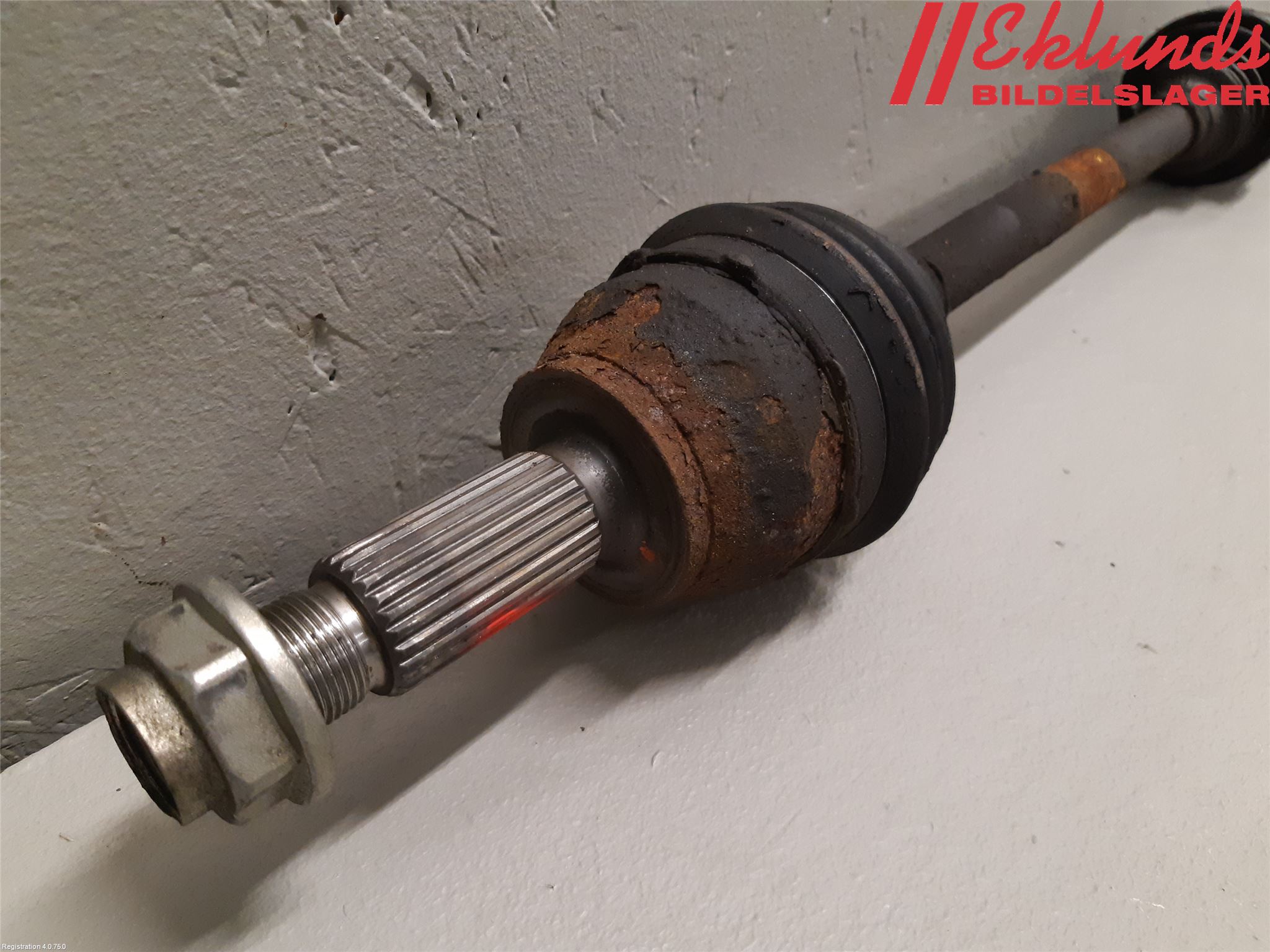 Ford KA+ 16-20 Drivaxel Fram Vänster