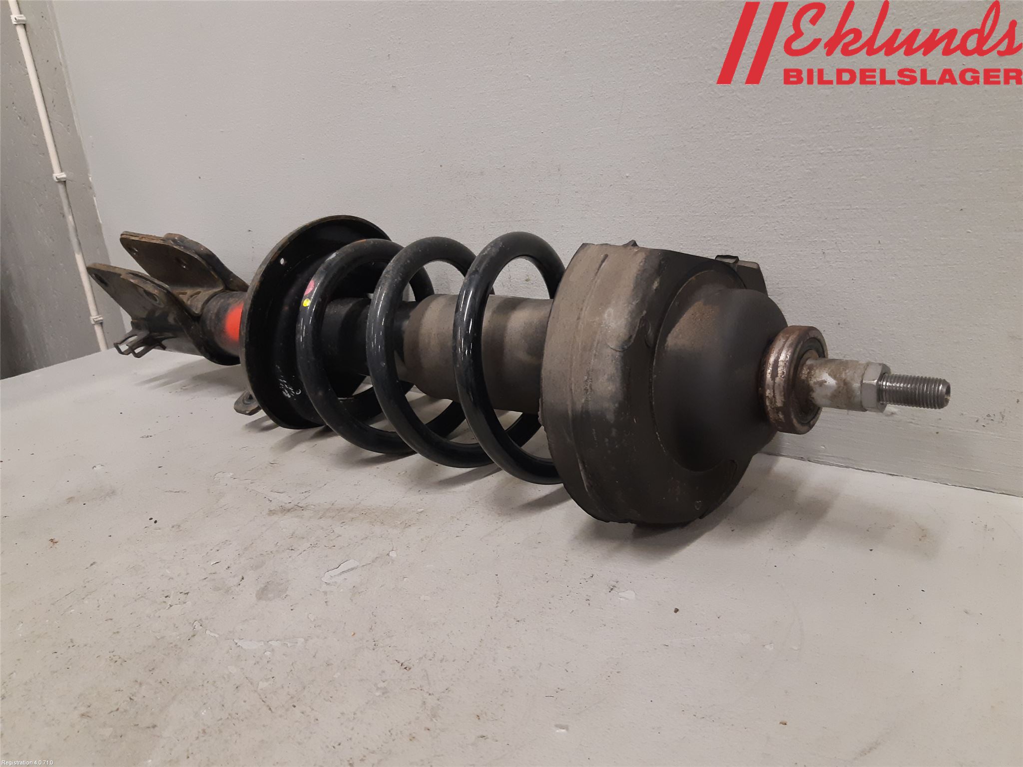 Opel VIVARO 15-19 Fjäderben Fram Vänster