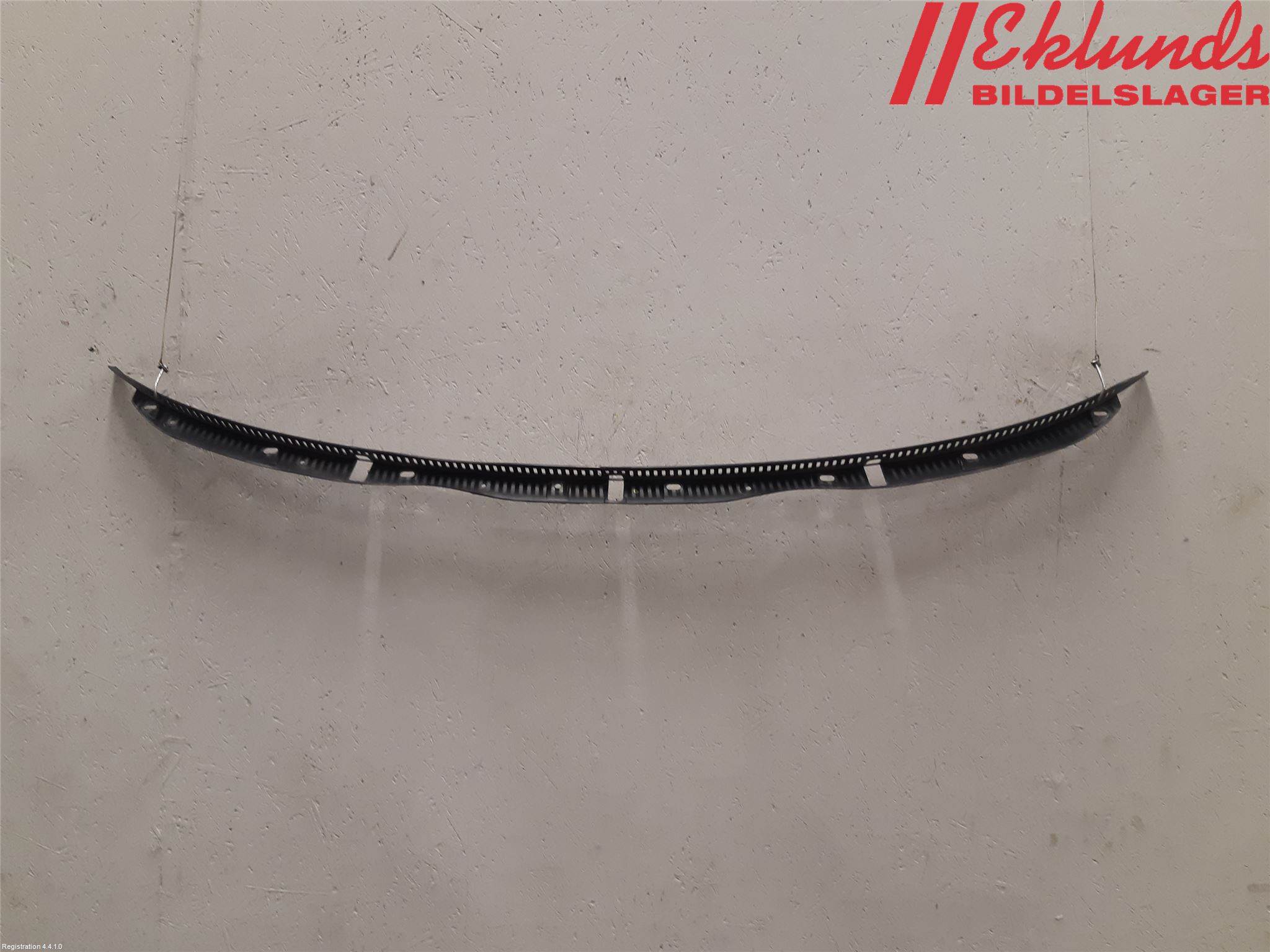 Volvo V60 14-18 Torpedplåt-Torpedplast