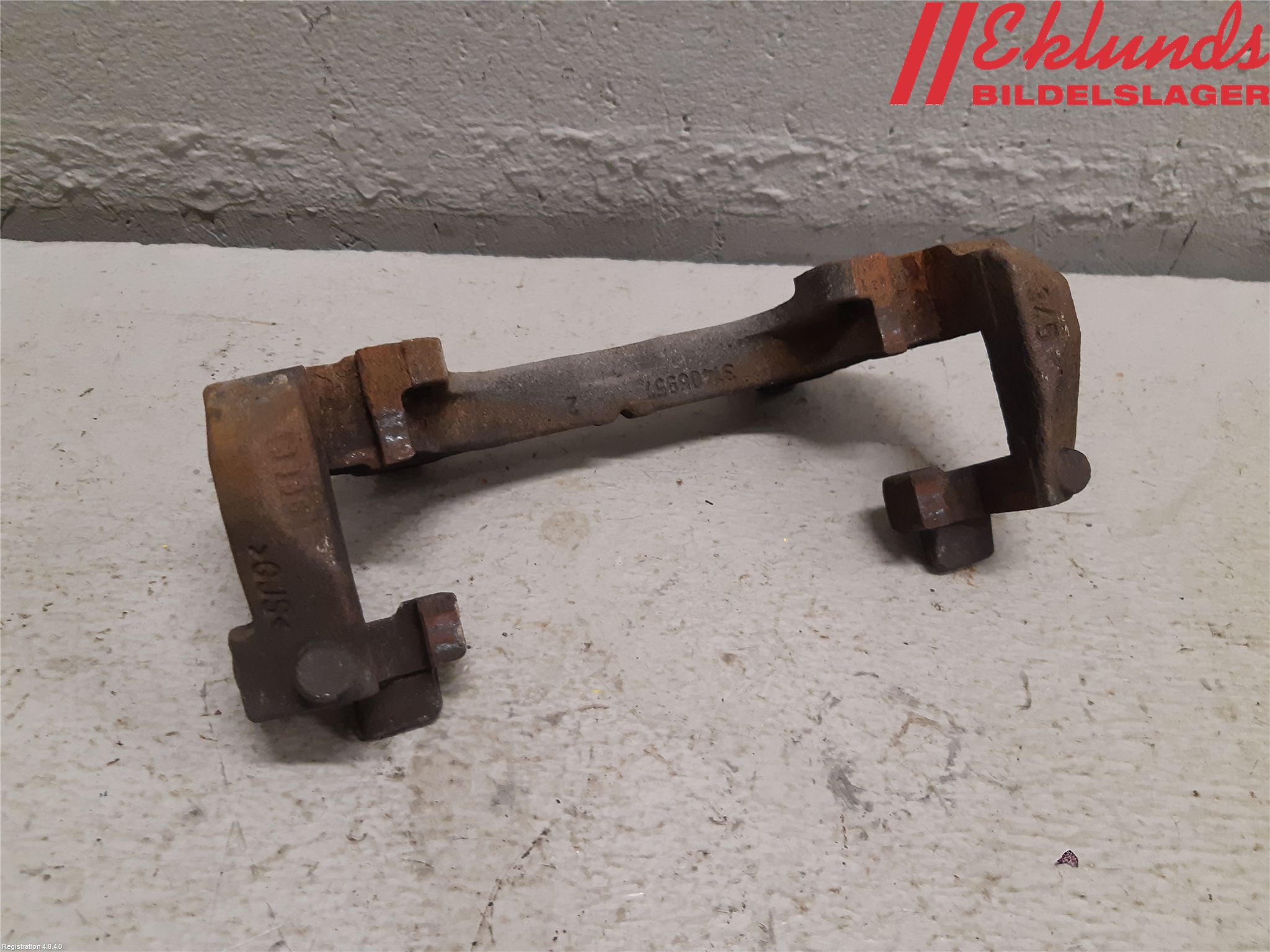 Volvo XC90/RECHARGE 16- Bromsokshållare