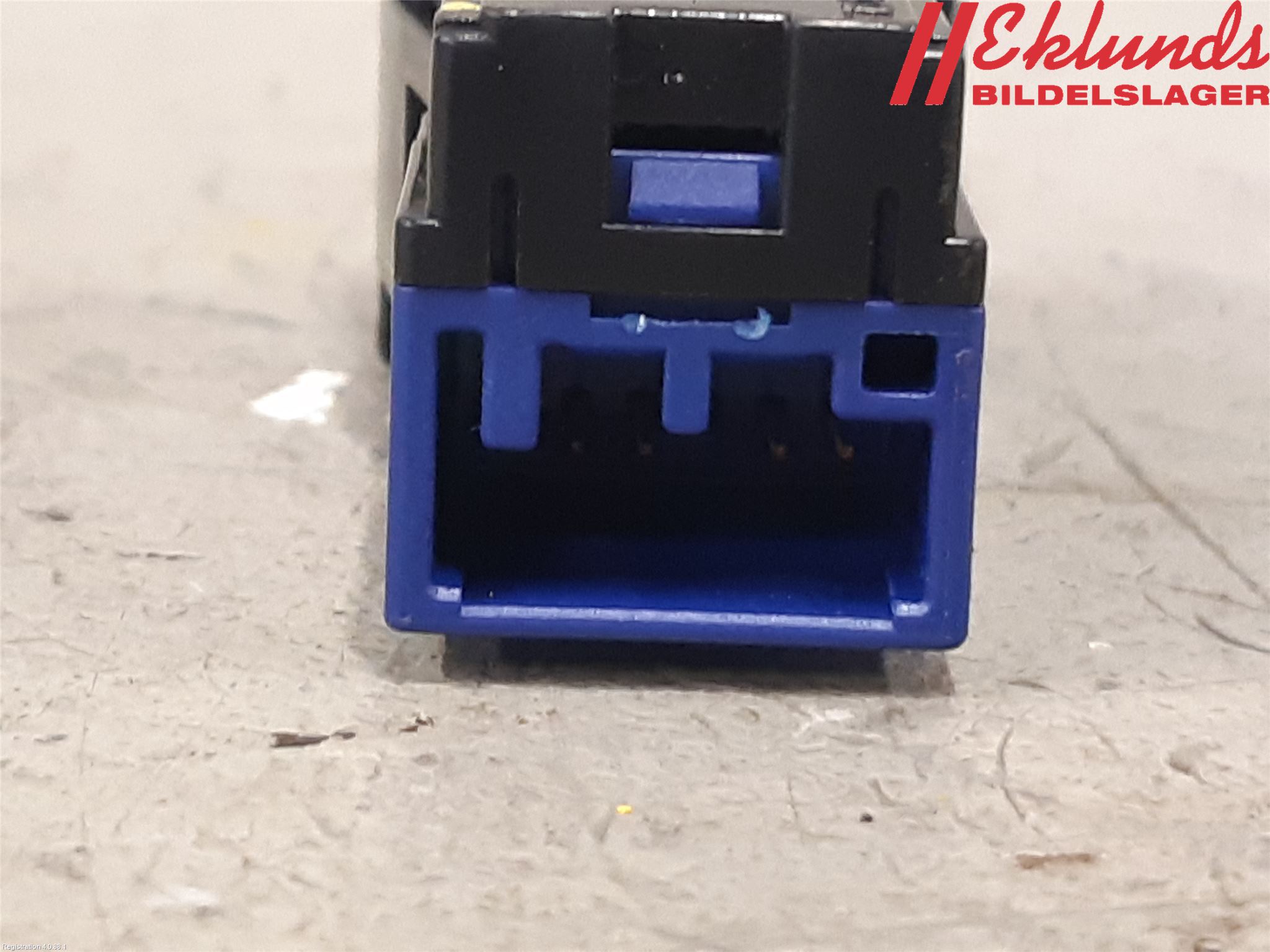 Toyota COROLLA 19- Strömställare Övrigt