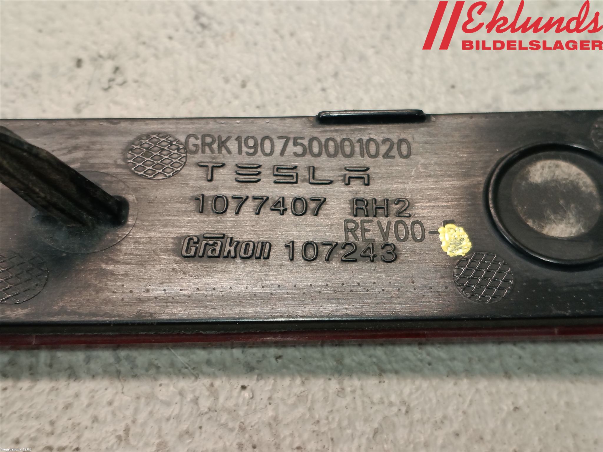 Tesla MODEL 3 17- Dimljus/Reflex Bak