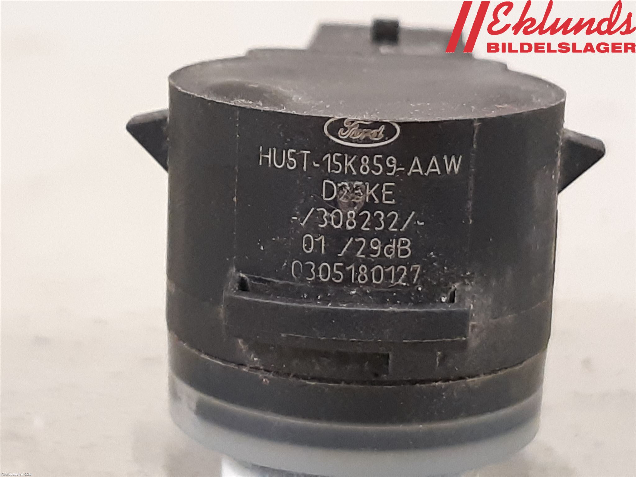 Ford TRANSIT SKÅP/BUSS 14-22 Parkeringshjälp Frontsensor