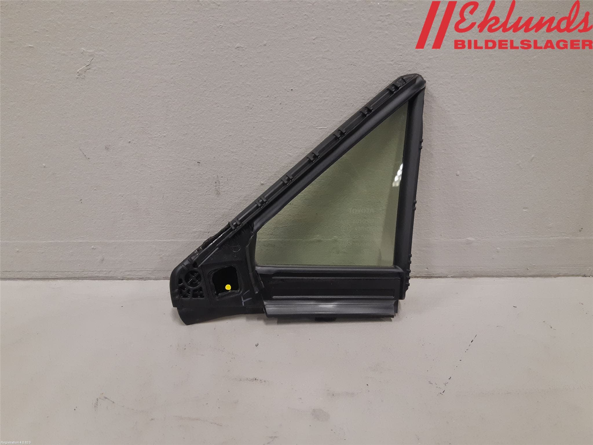 Toyota RAV4 19- Dörruta Fram Lilla Hö