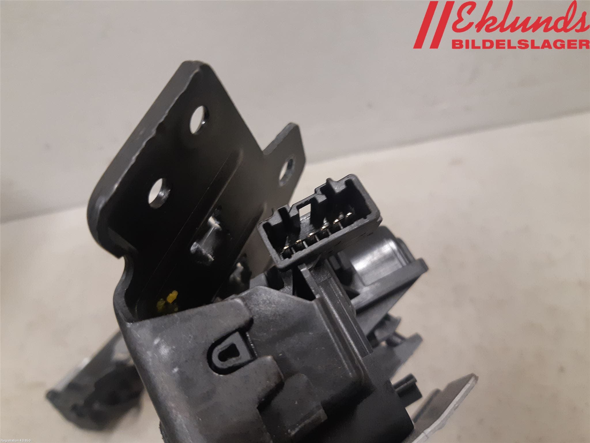 Volvo V60 19- Låskista Baklucka