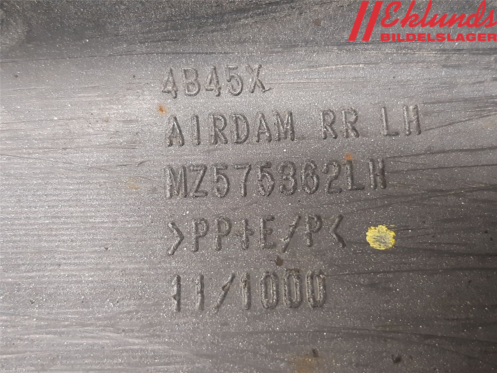 Mitsubishi OUTLANDER 13-21 Spoiler Bak