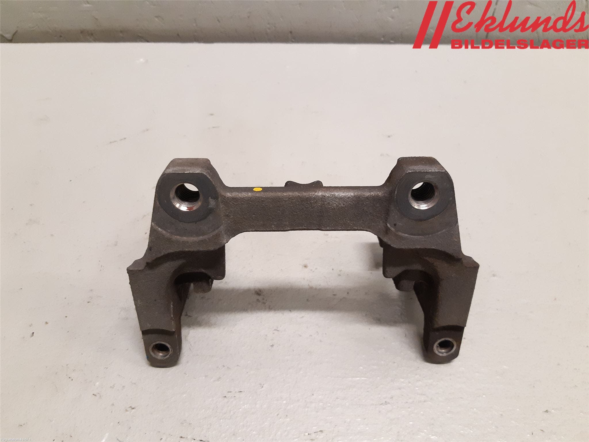 Volvo XC90/RECHARGE 16- Bromsokshållare