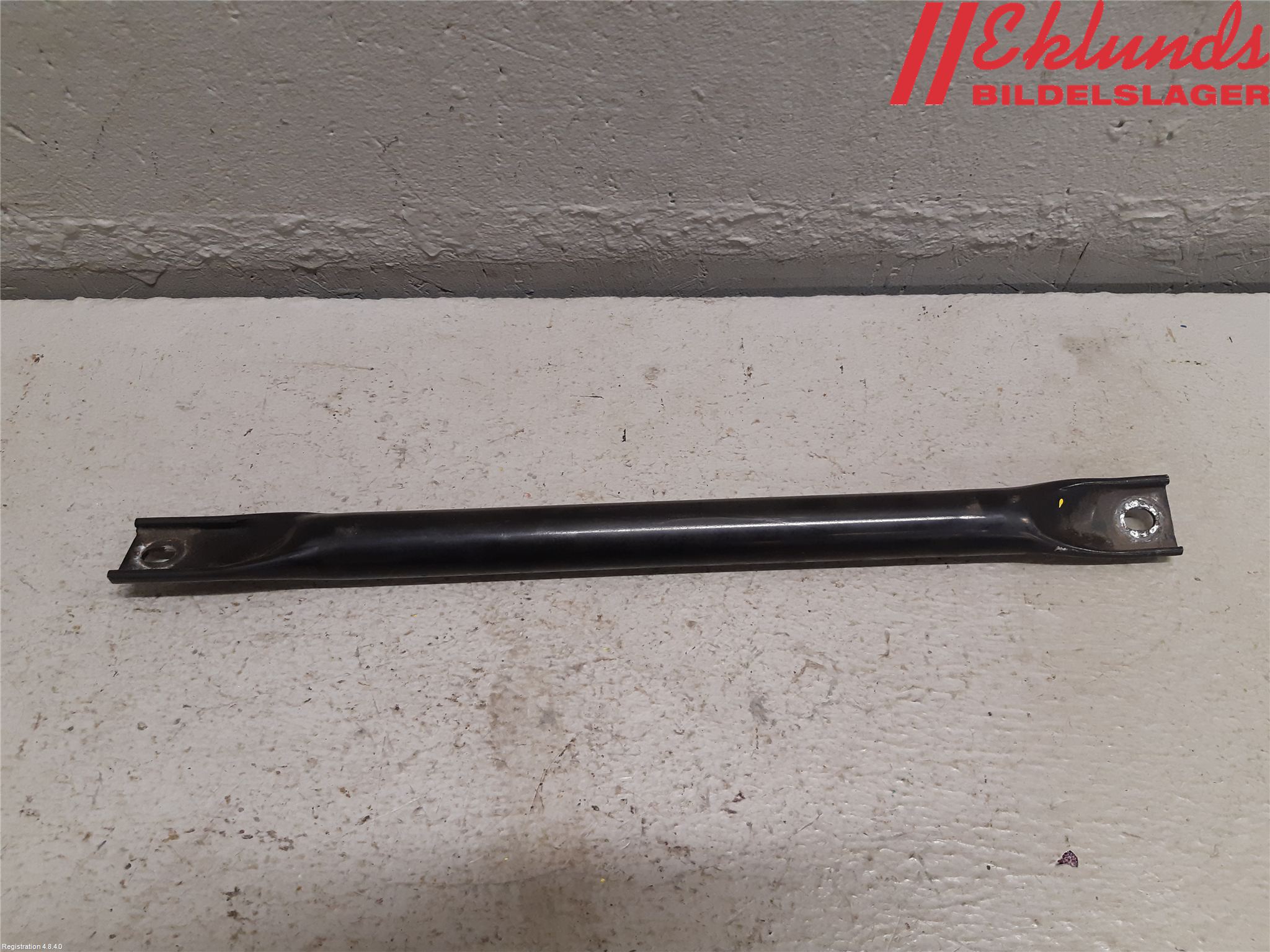 BMW 5 F10/F11/F18 09-17 Frontplåt