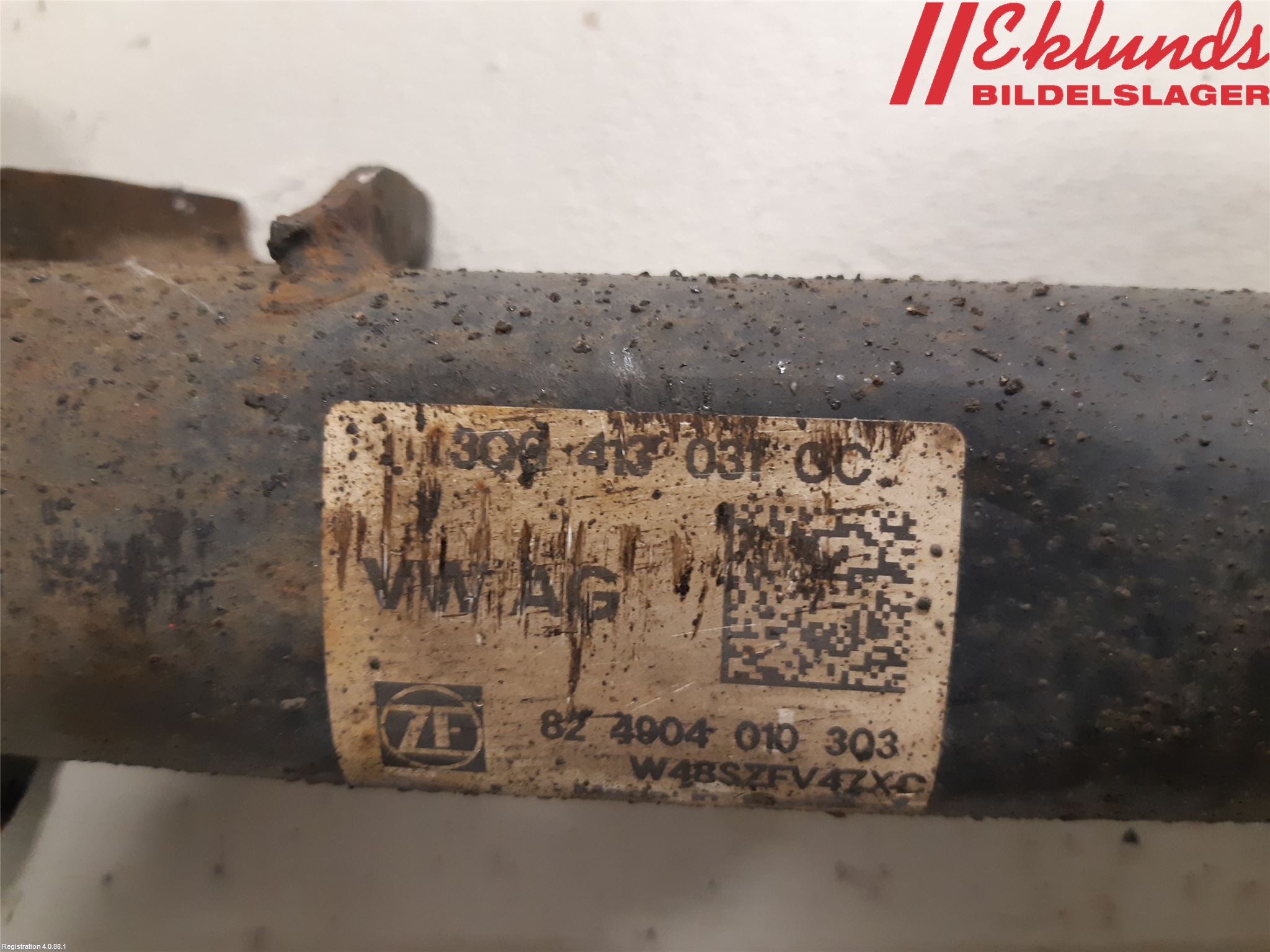 Volkswagen VW PASSAT 15-19 Fjäderben Fram Vänster